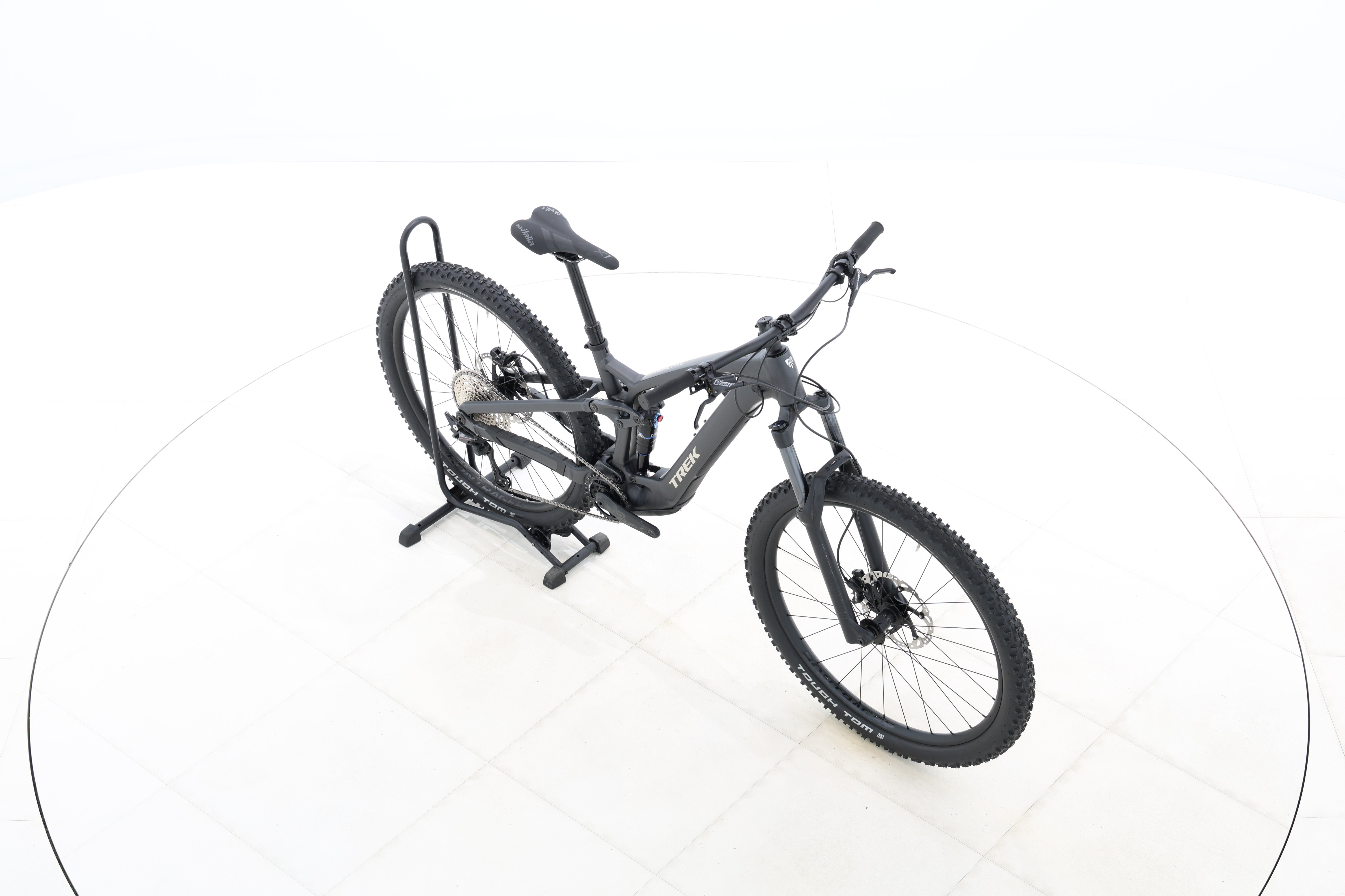 ef57b725-b4b1-46ec-baf4-9b12ca83bc18