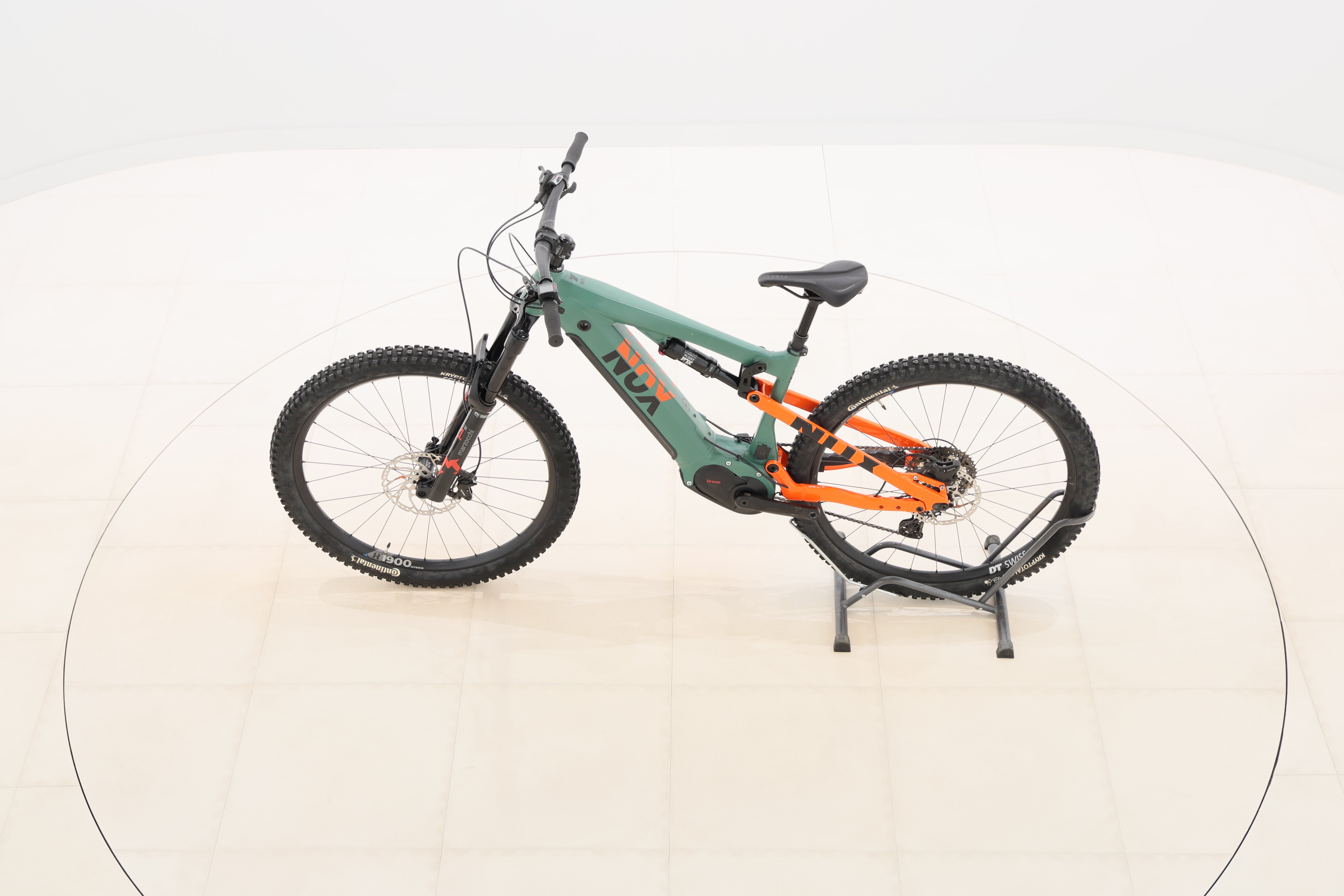 0d509a42-7881-4185-ba48-b8dd5fd17397