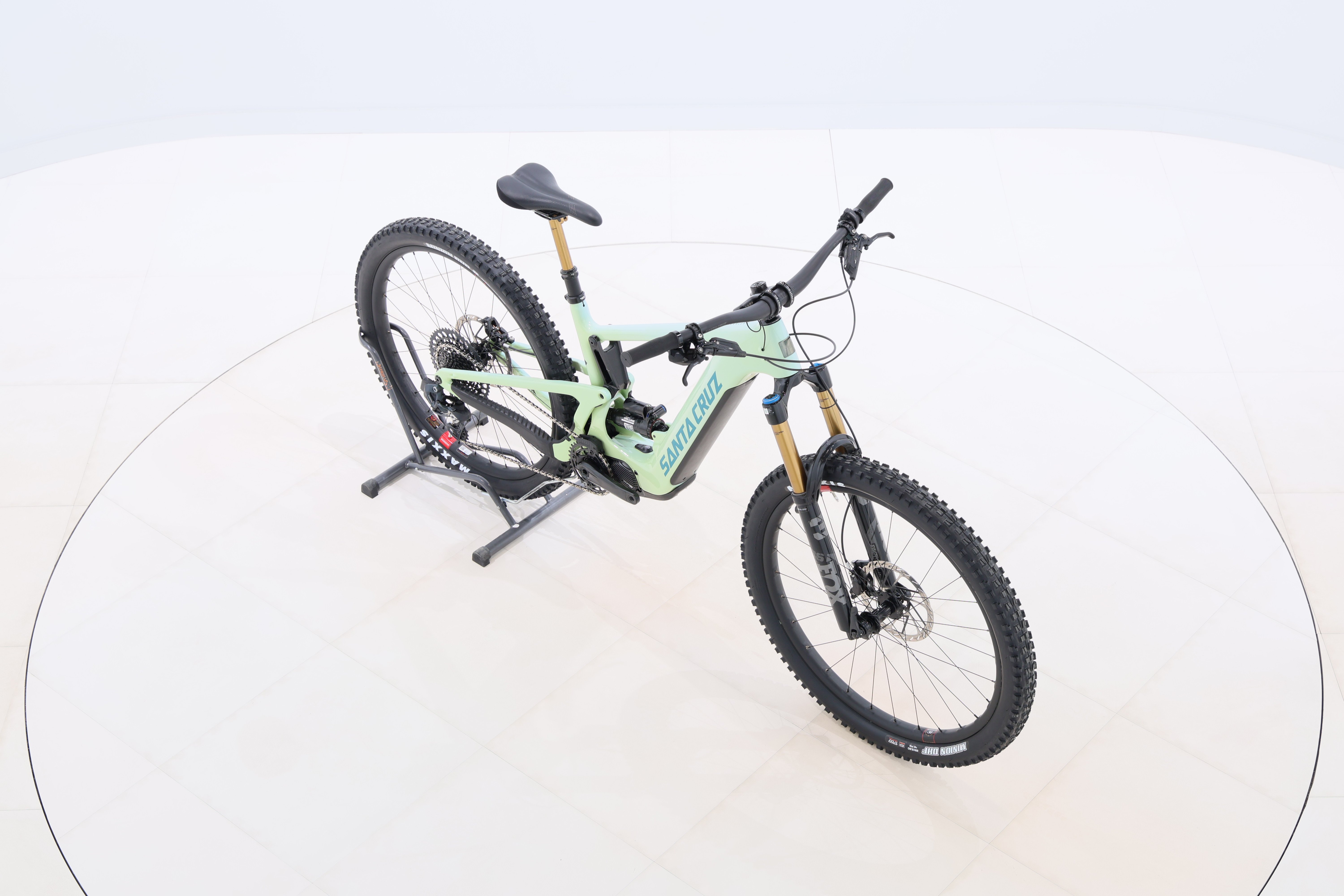 c8a5d781-b180-42ff-8a09-84d3701cd8b0