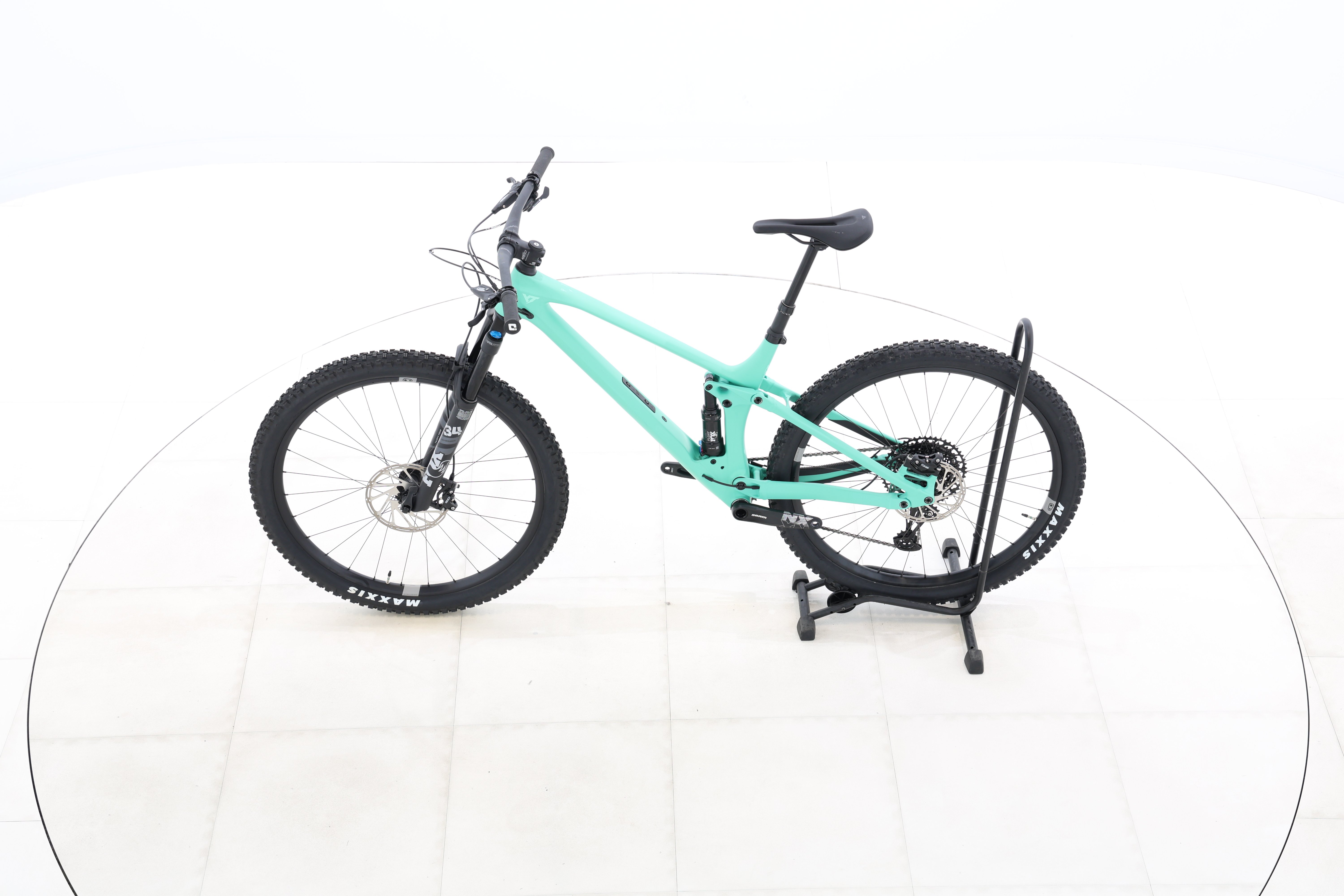 1e6301d4-6ca0-4de2-9e79-49a537d9e1d8