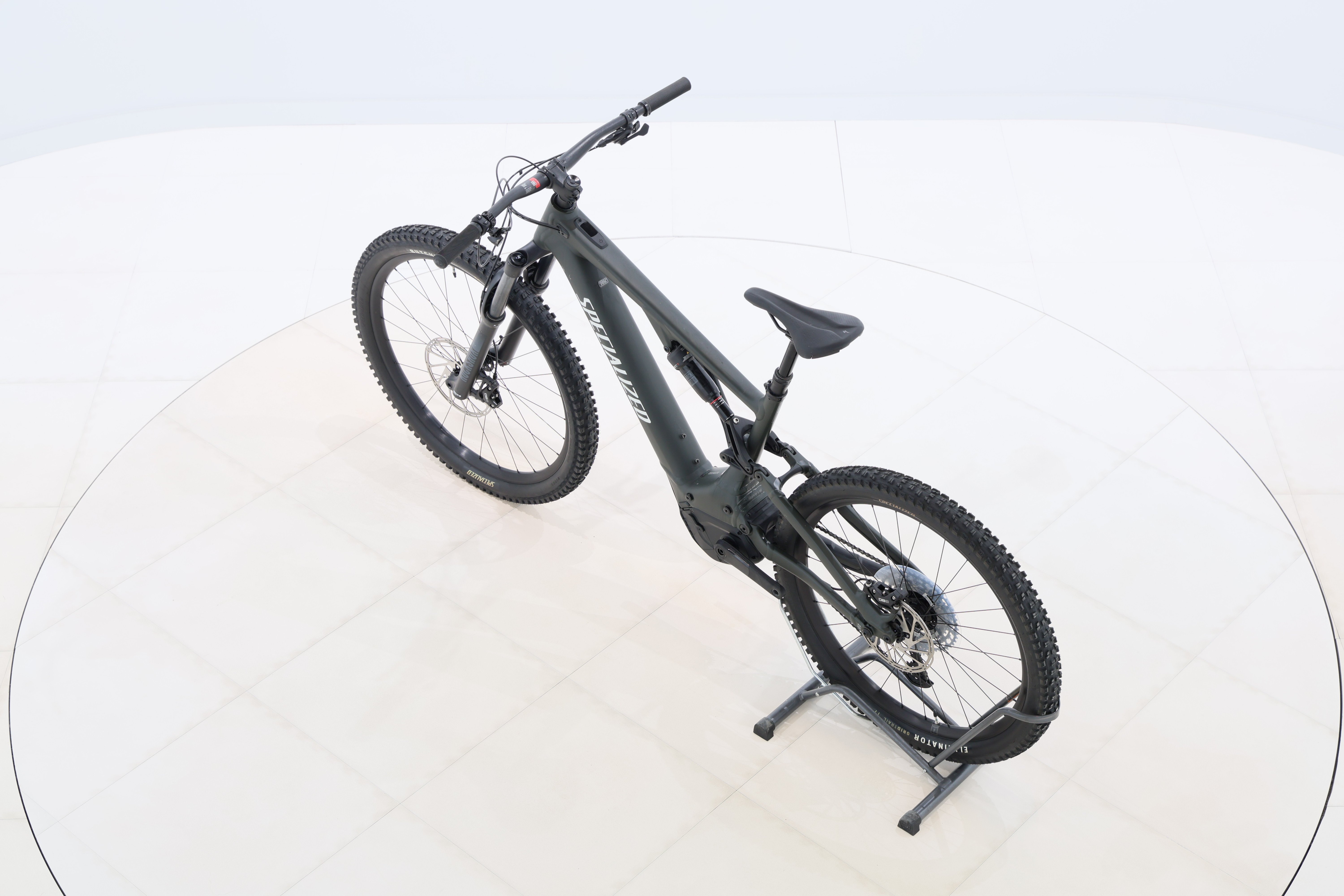 fc3106af-b03d-4dcd-9003-f3eff80220e0