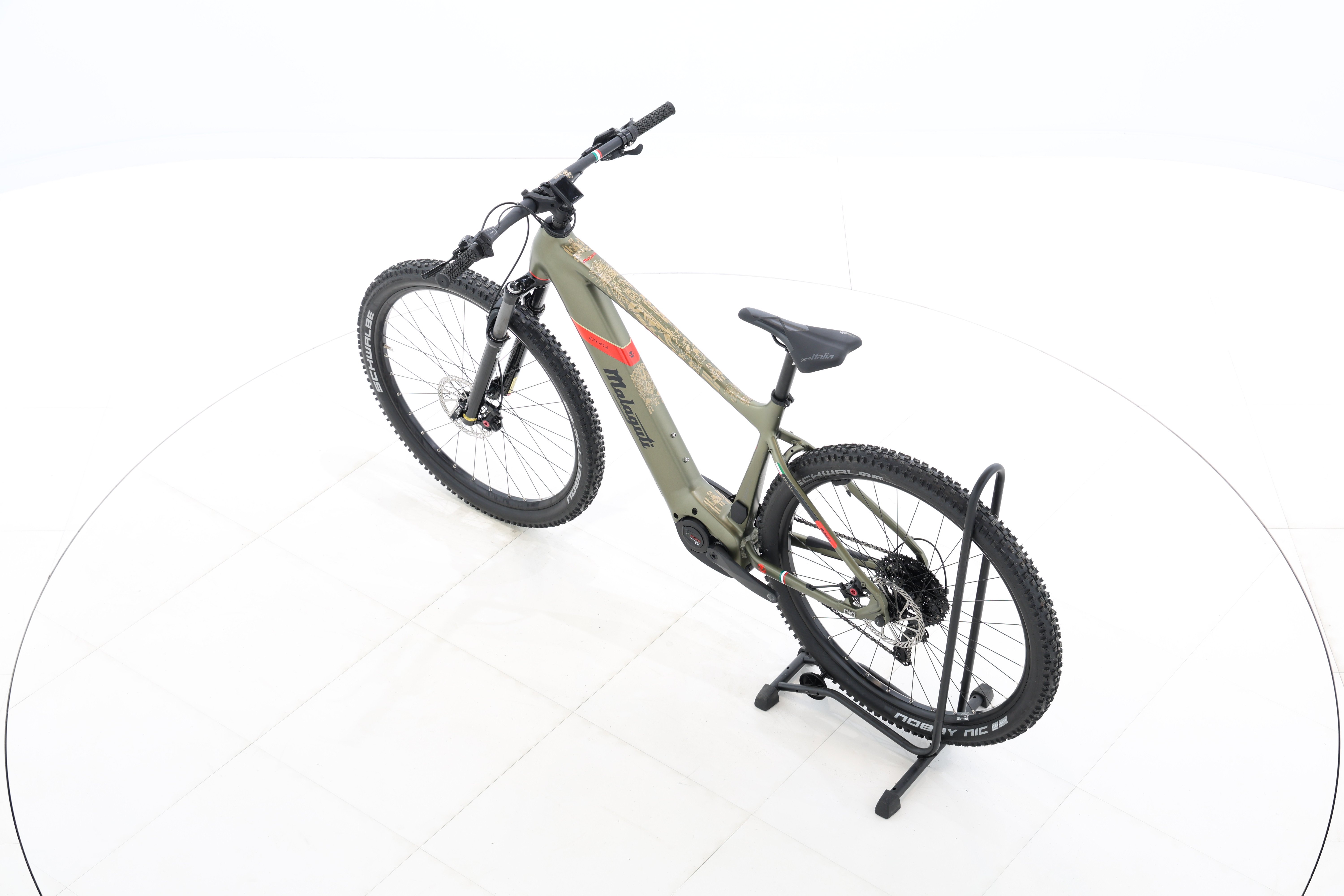 0f7a7184-b8d0-49af-a1dc-40f178a9edda