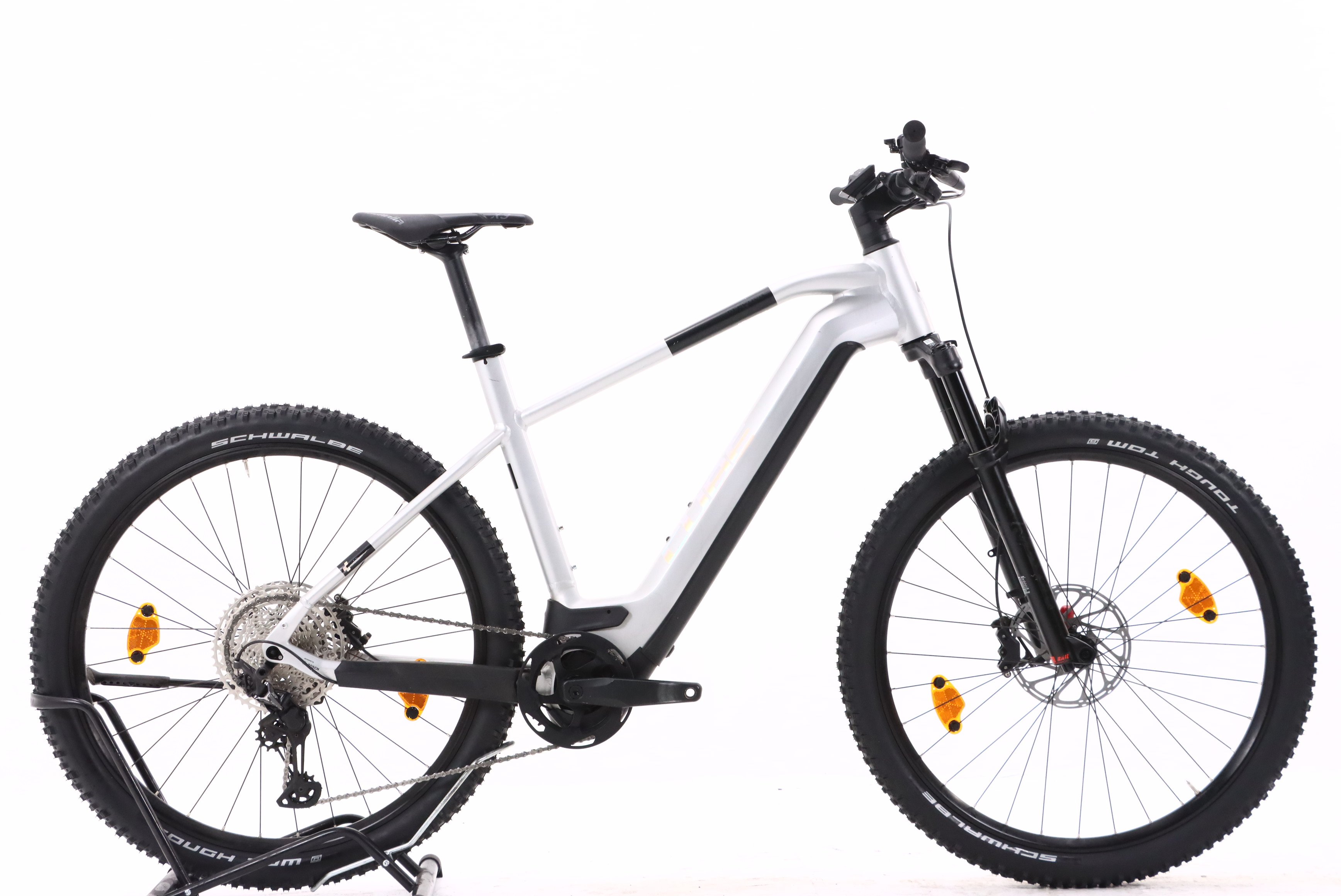 cecdd285-6ec3-4ae7-8215-6c509aa13c72
