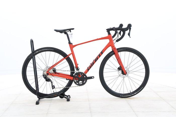 Giant REVOLT 1 2023