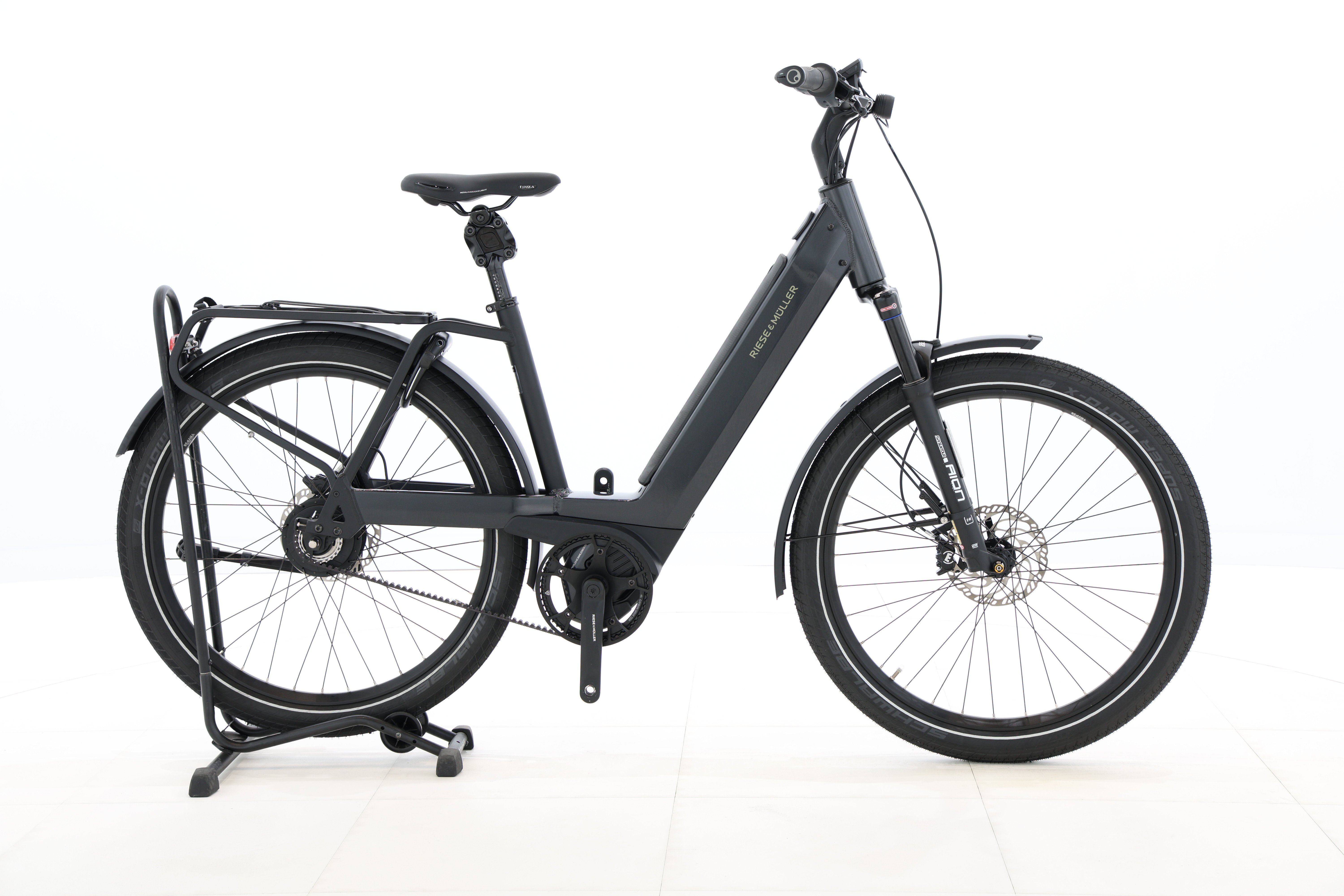 69ef9d38-a684-4ff4-afd0-2bda6af8999c