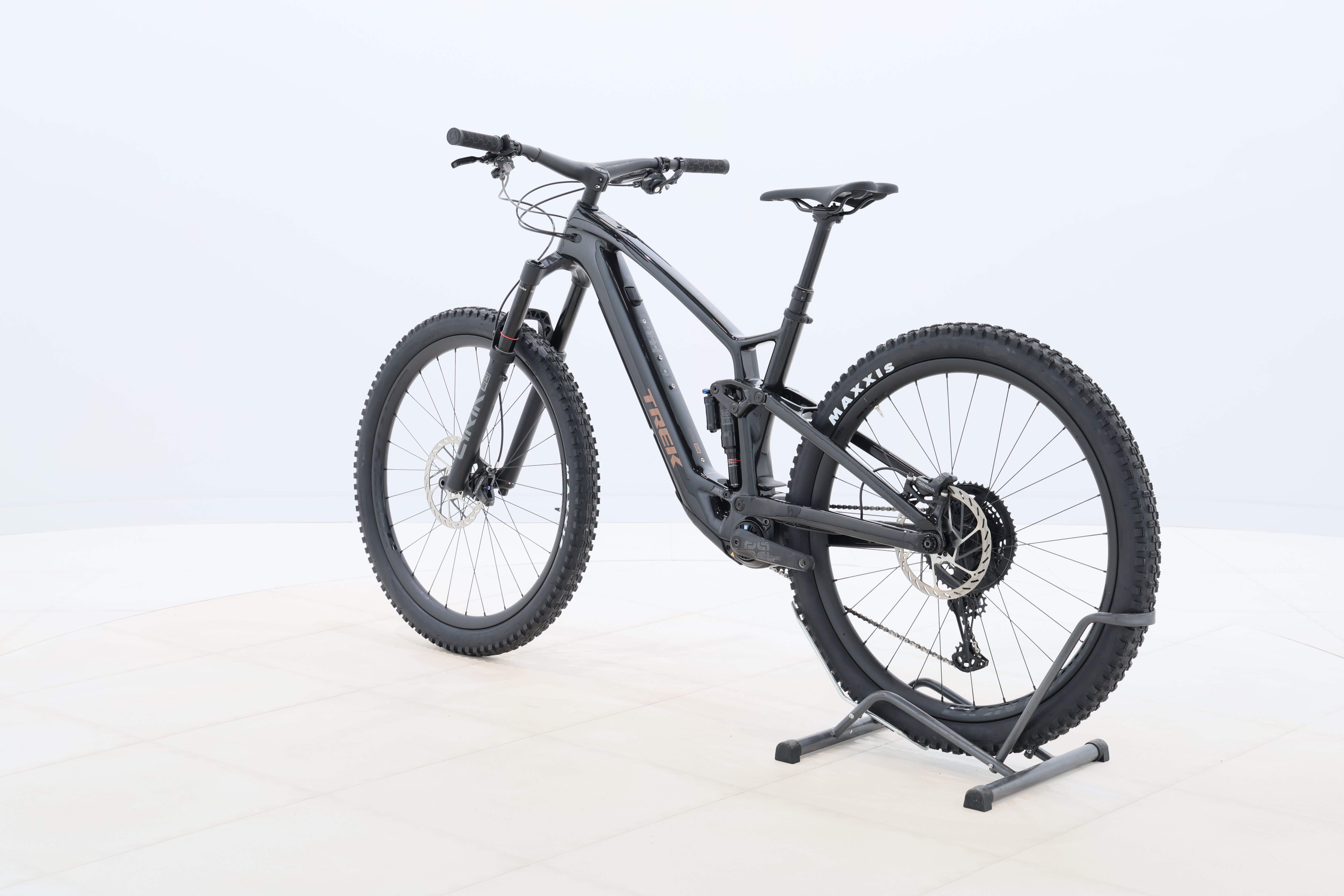 2576dfec-d5a7-4582-8549-81c806972d3d