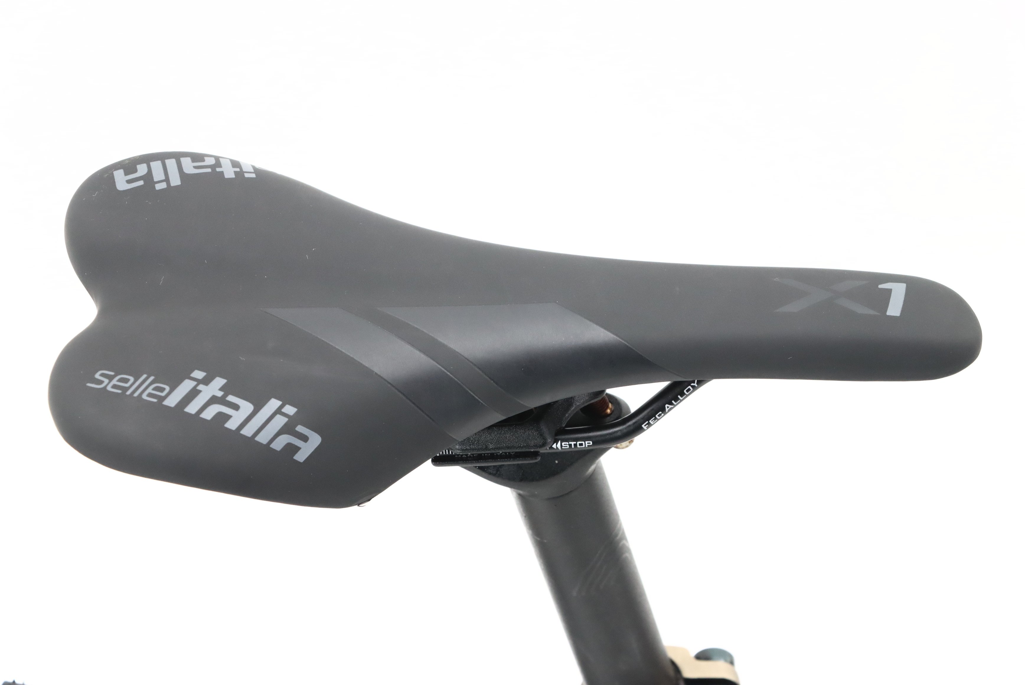 b69f1f58-2692-4fea-98f6-38a741513f5a