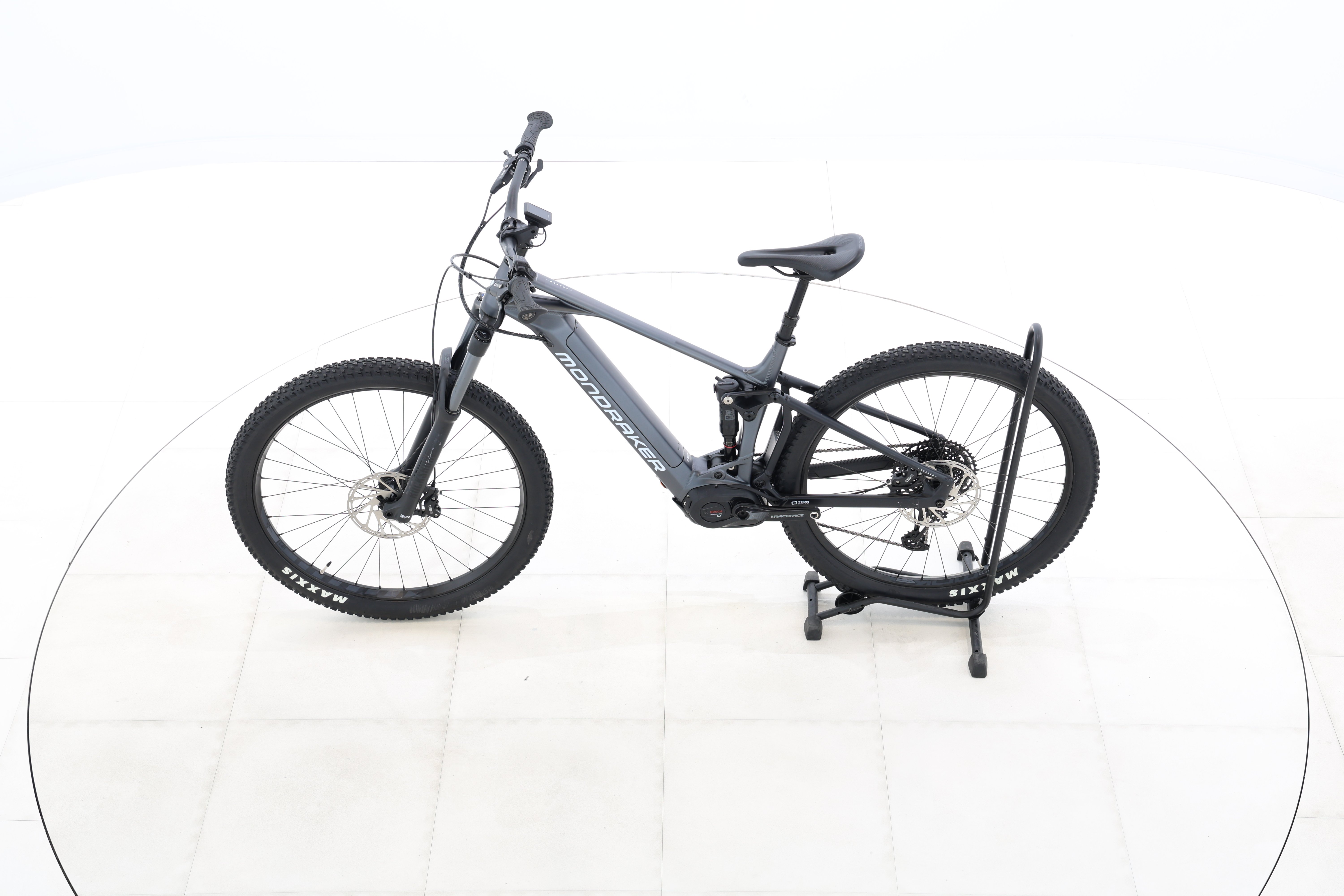 f039e279-0e65-4daa-a202-0058e7024403