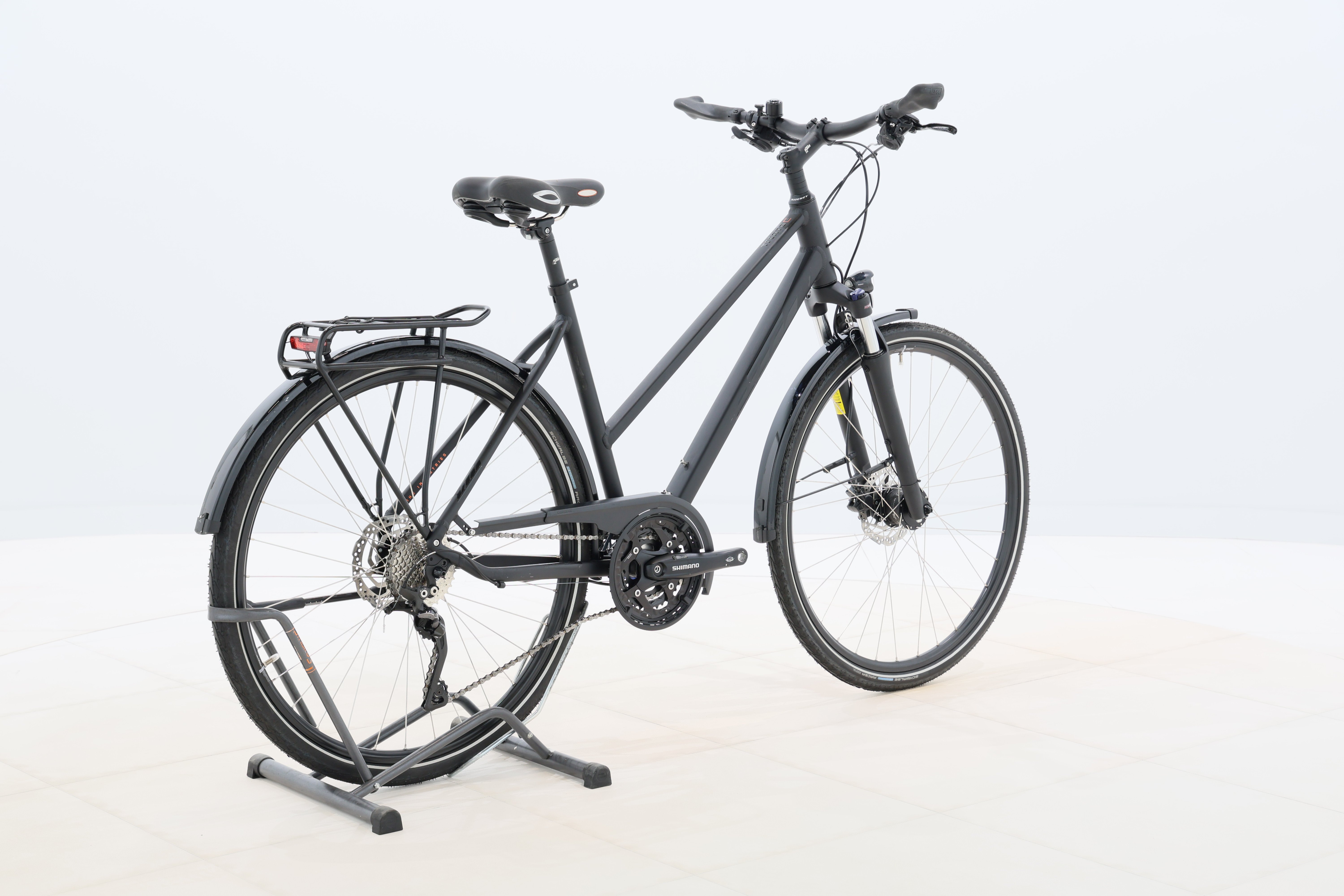 8906d571-cd78-4238-8815-6b778d61e5df