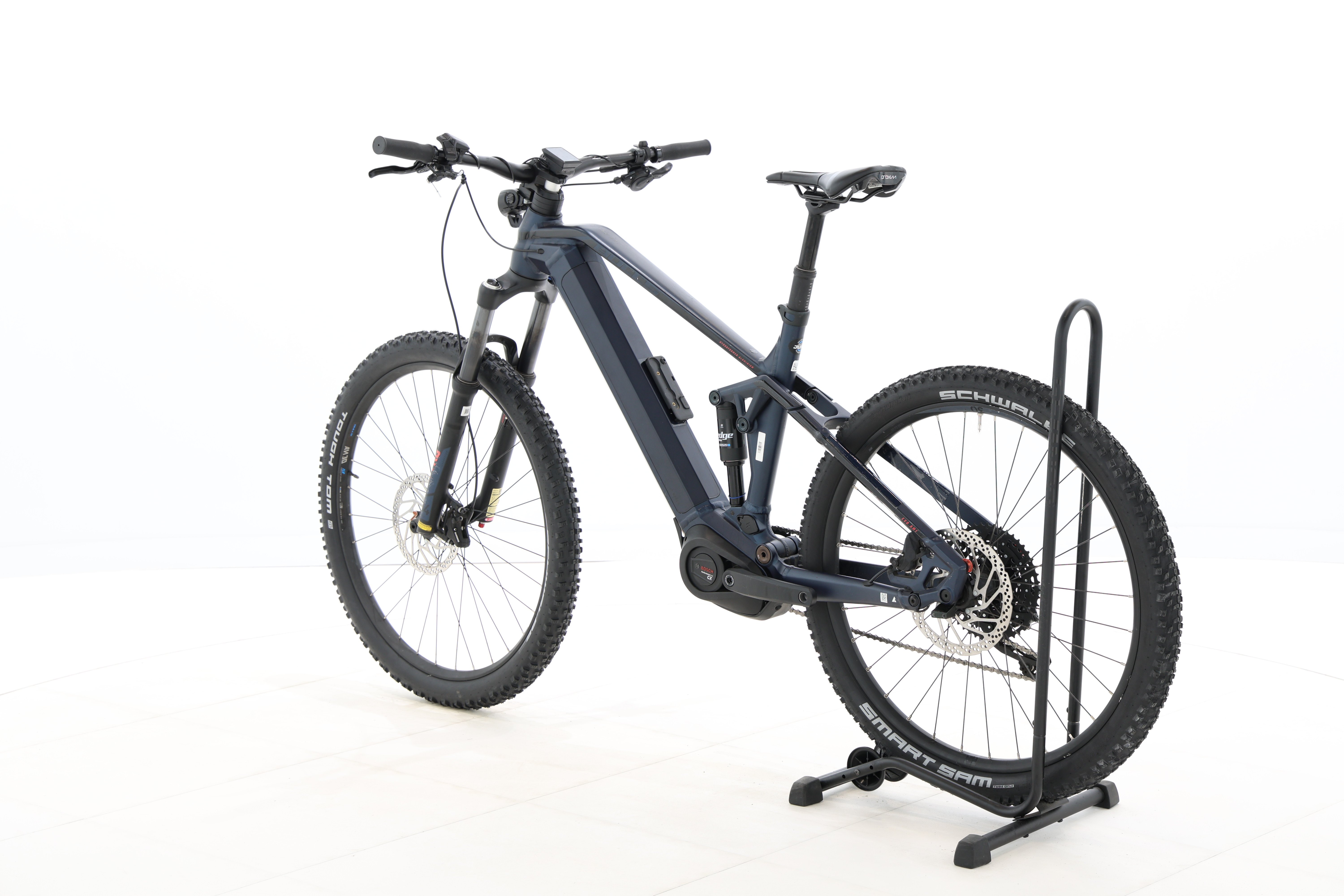 16f2853a-9da1-421f-aa2f-e2a06e754c76