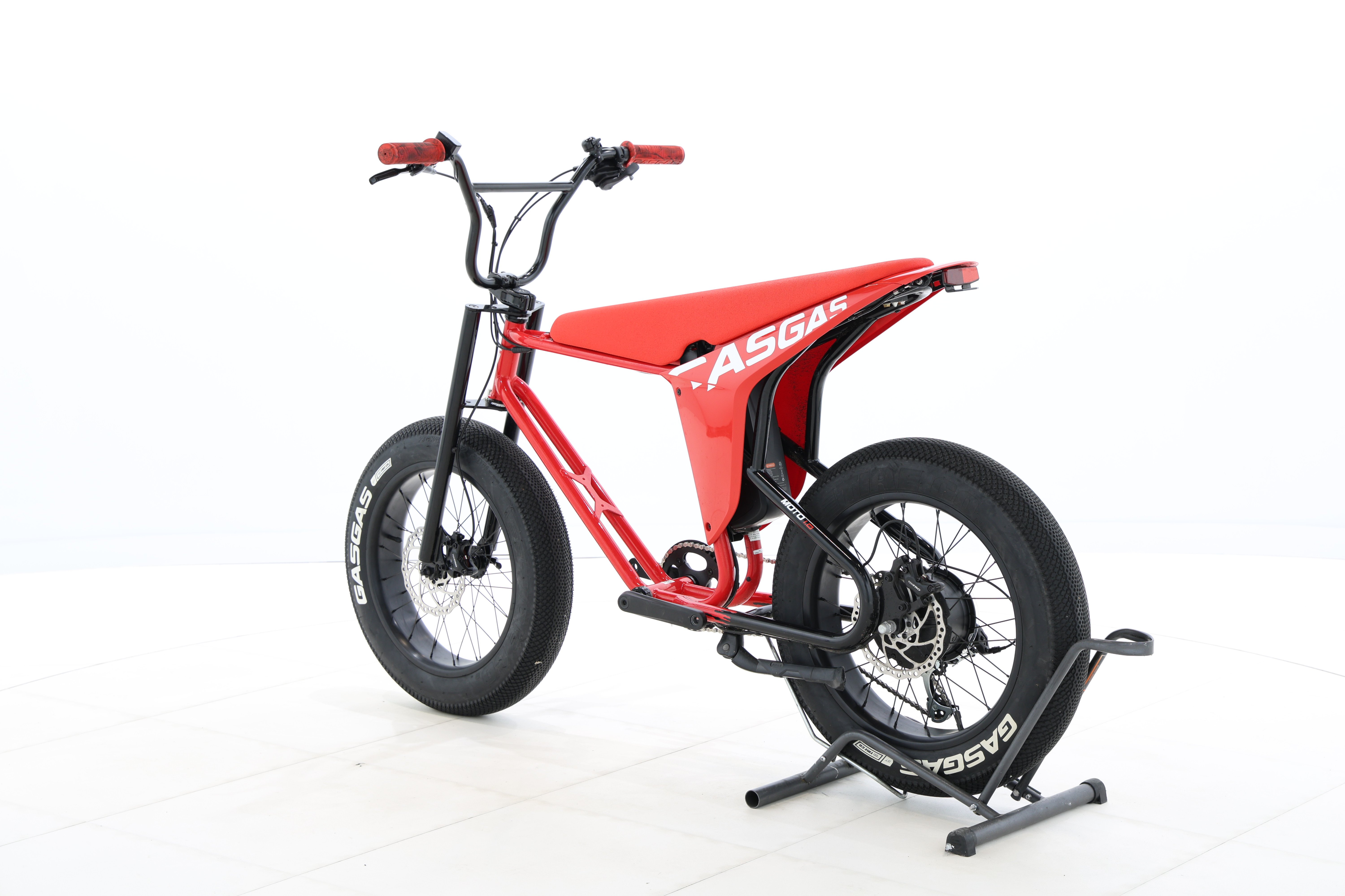 f584e398-f736-4ce4-a7e0-c9d98319a033