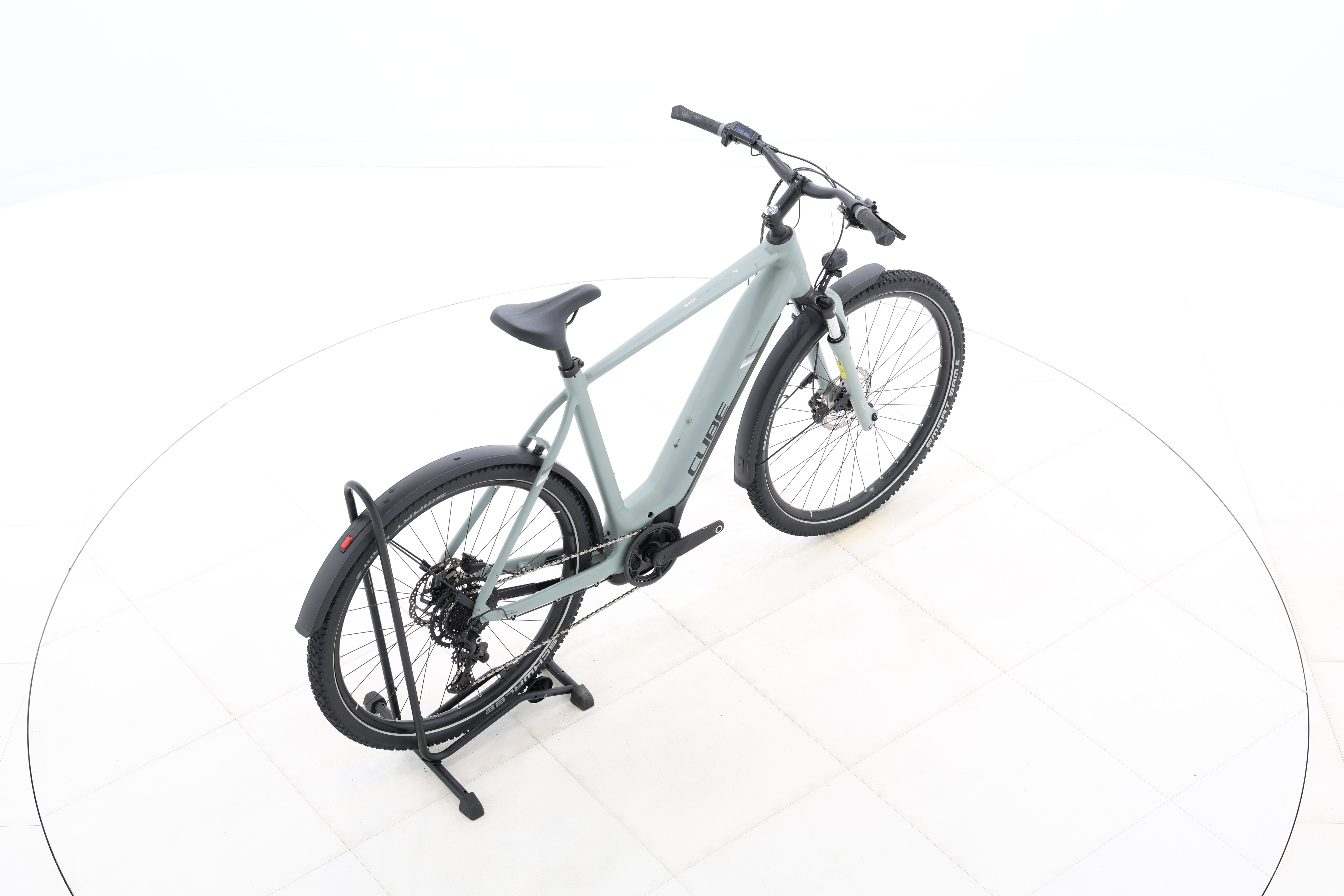 cbbbaace-d3eb-46bb-8dea-c8d1e3ff300c