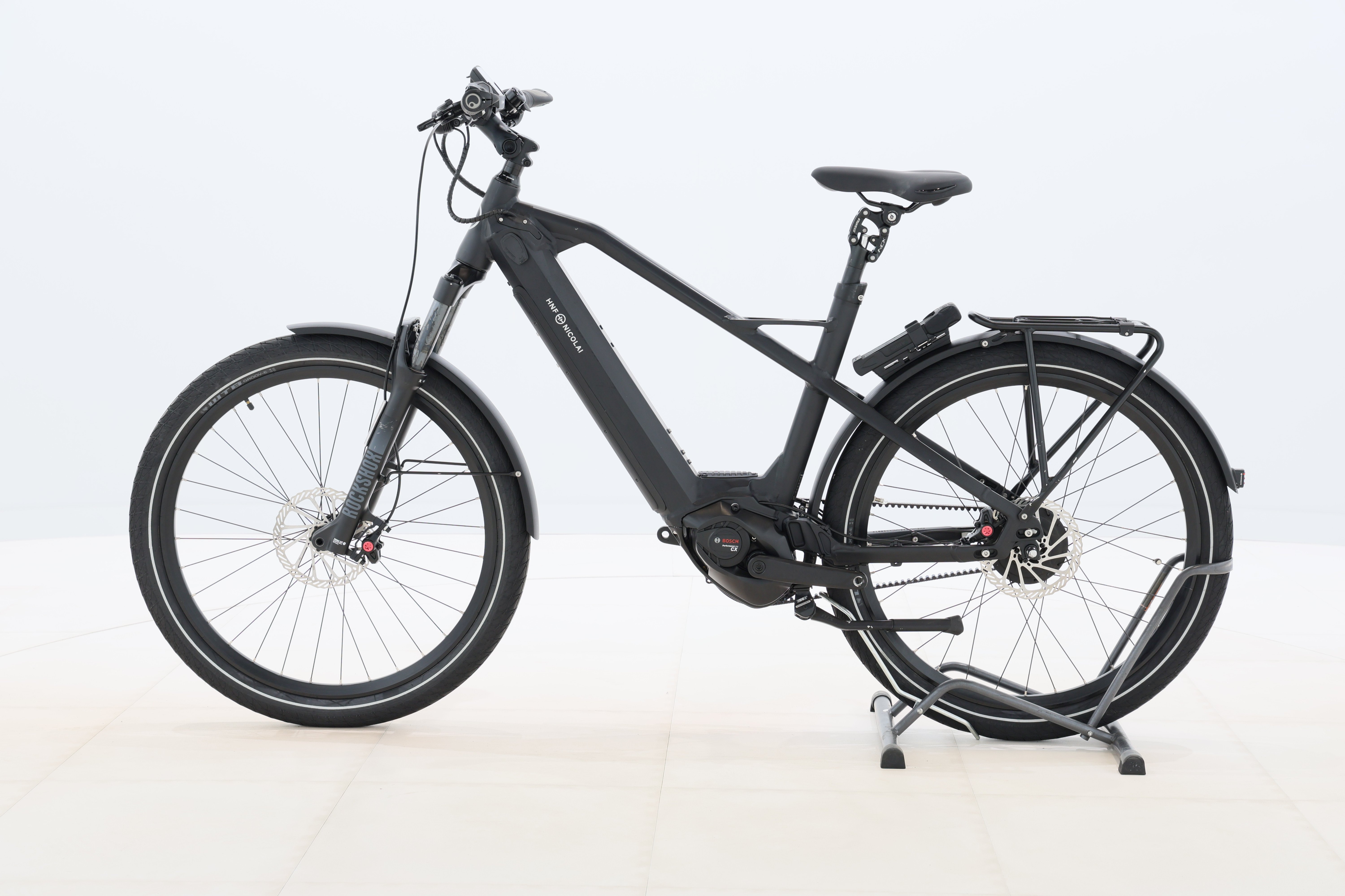 b65efabc-98cd-46b8-8a36-2b63b28b93ed