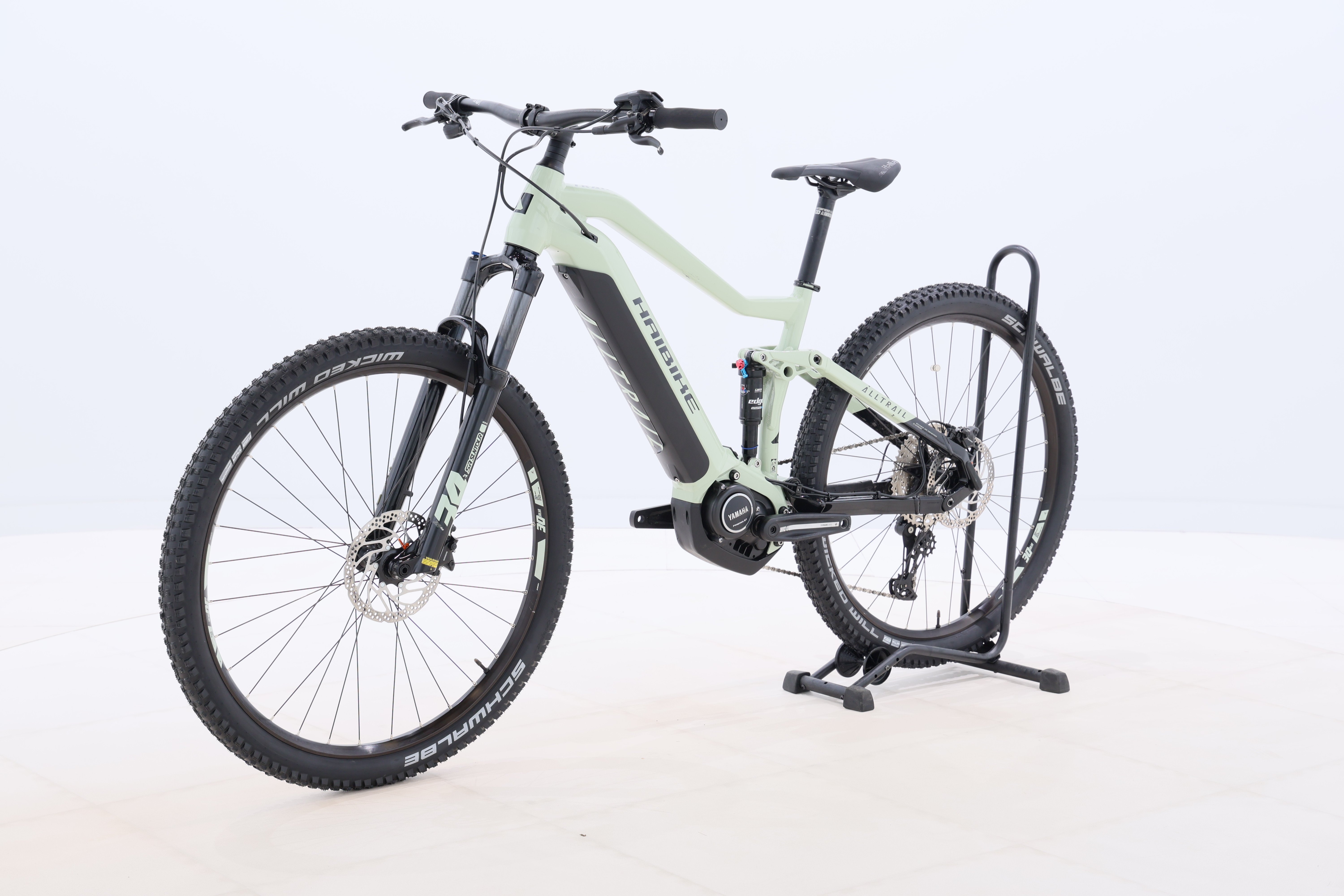 94c208b8-5958-4a30-ae19-383bc560d1dd