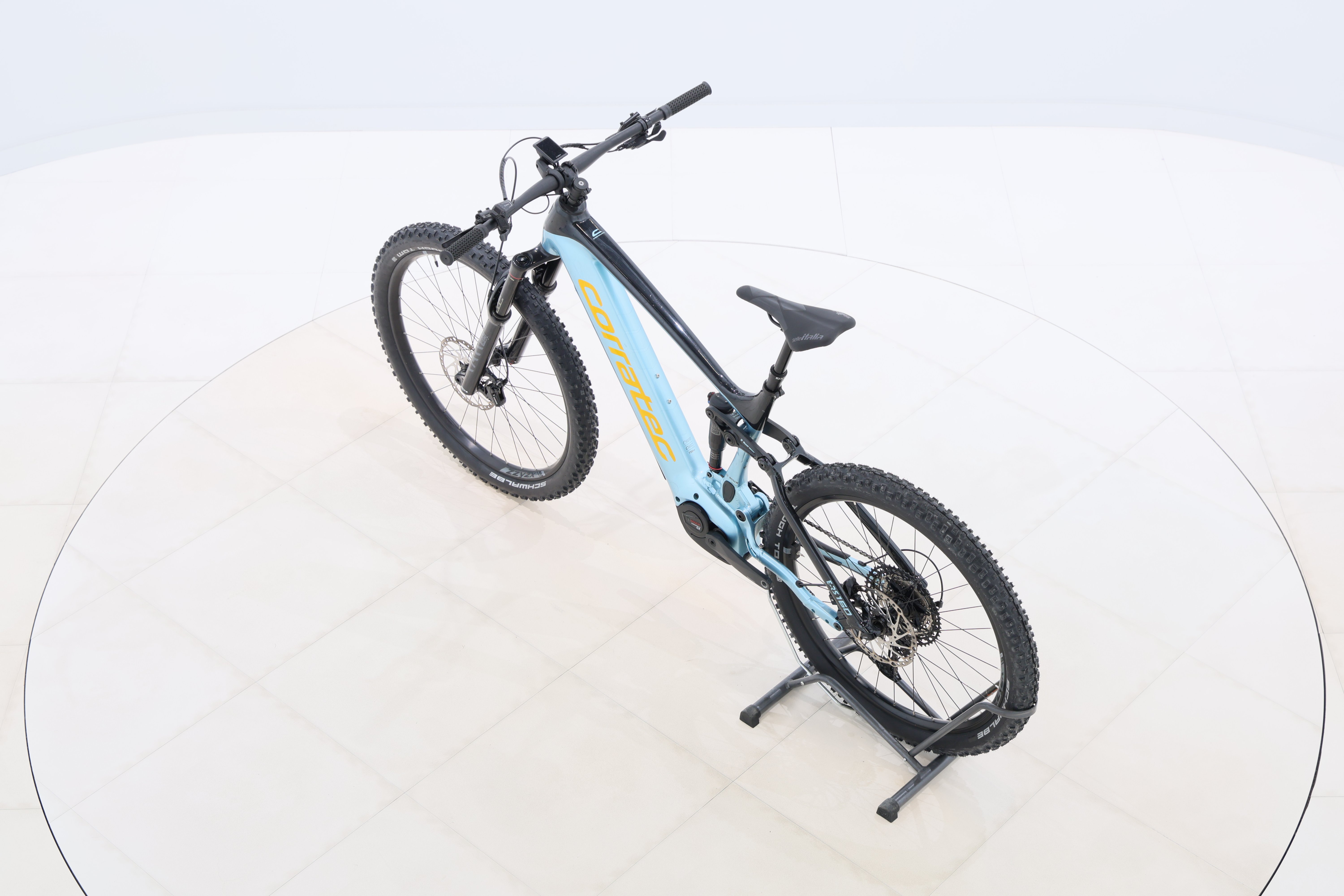 d8f9d111-b162-4f8d-b733-f9b89e37d200