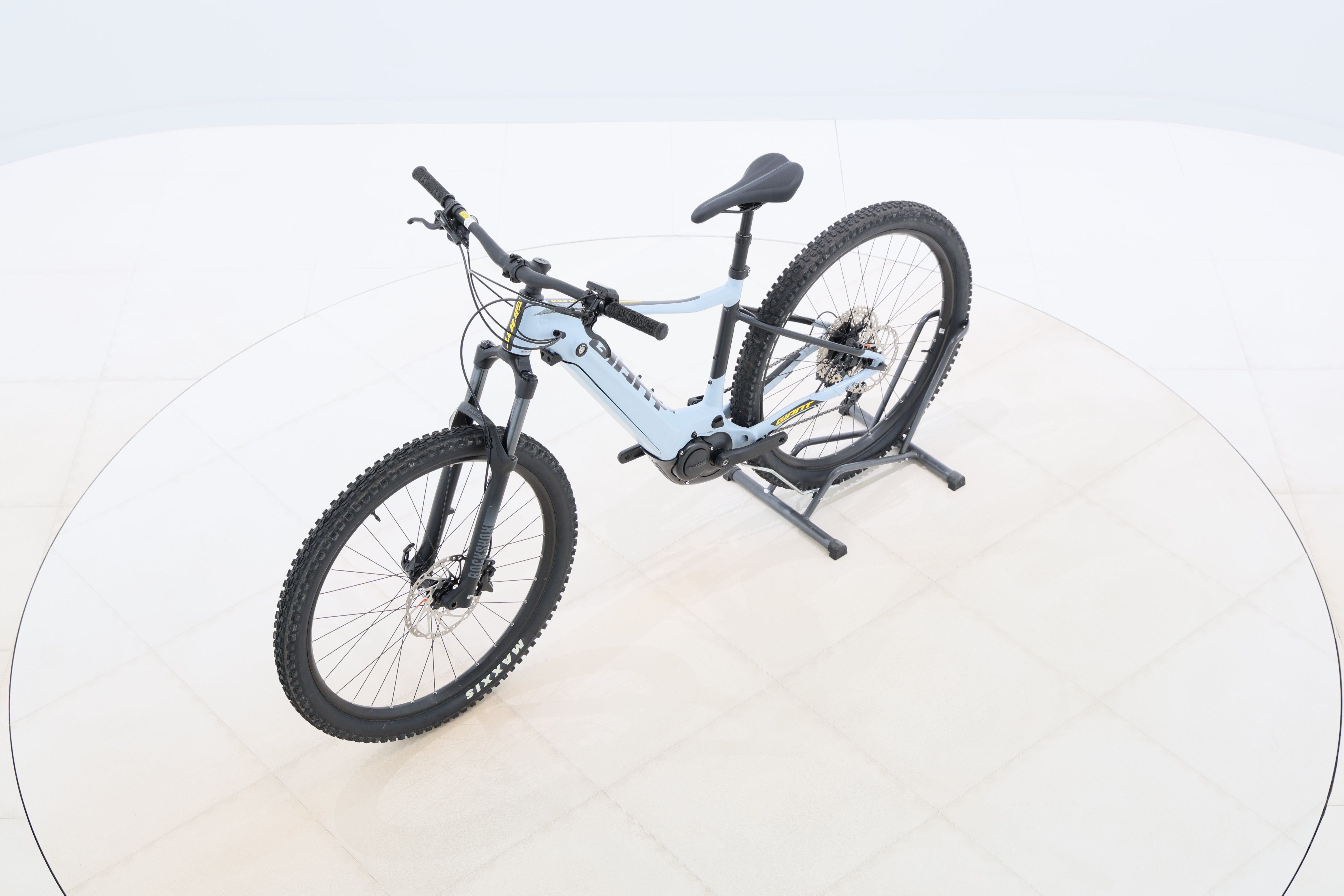 8a16763d-9655-4e65-9761-b3c76ade839e