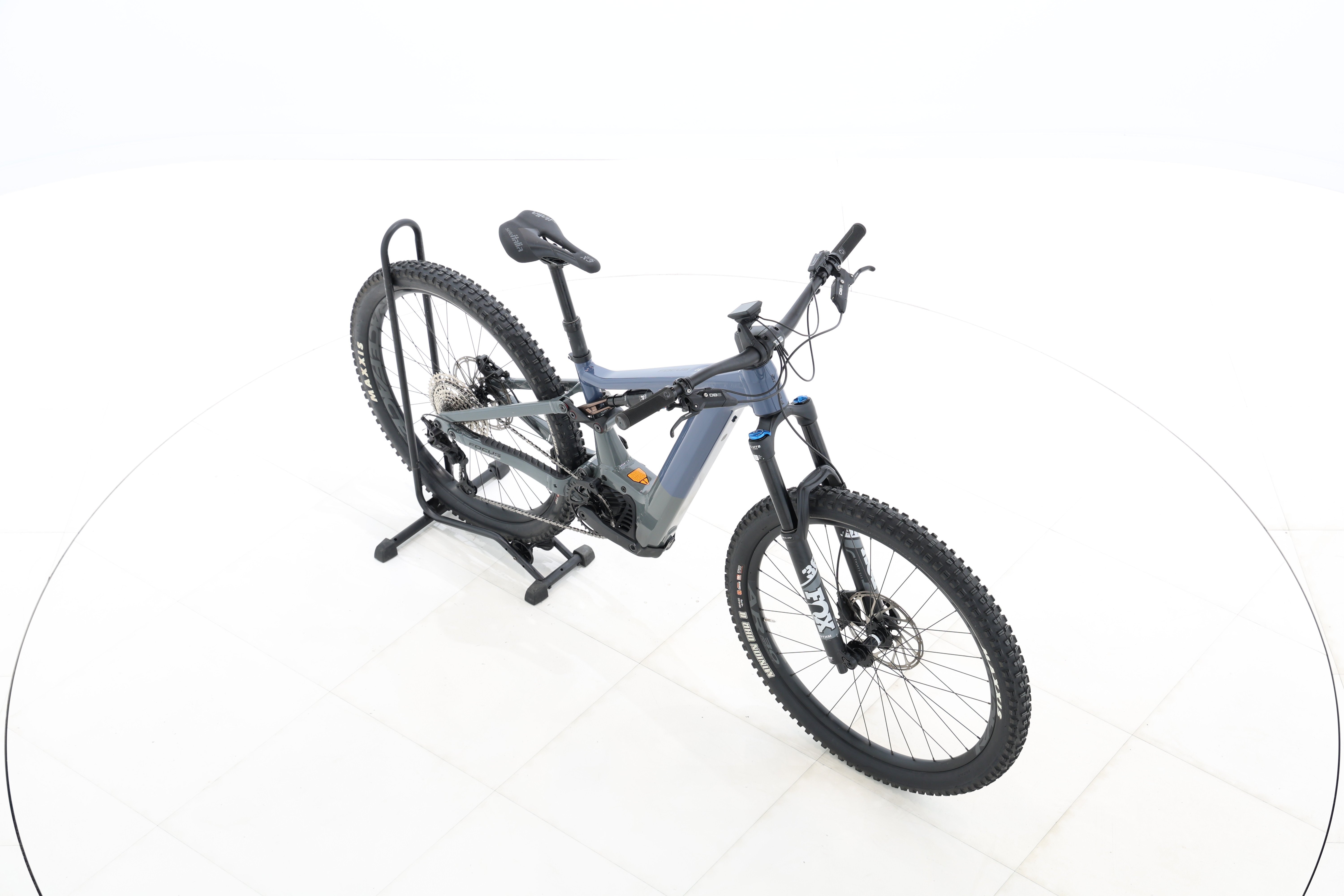 921adc8a-2d3d-4c35-af86-ba055613ef92