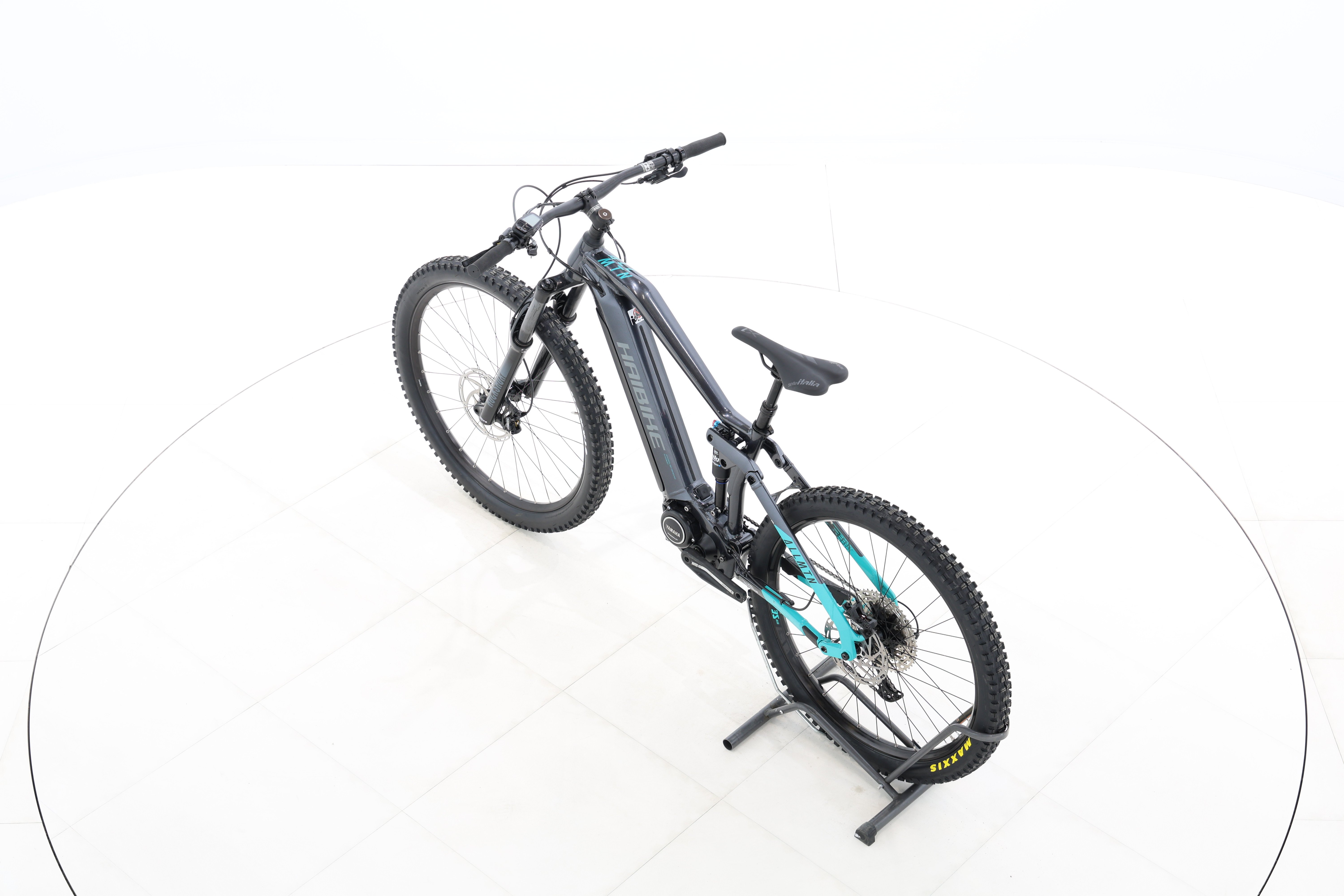 f98ef85e-1c80-41b1-8162-5f03af218caf