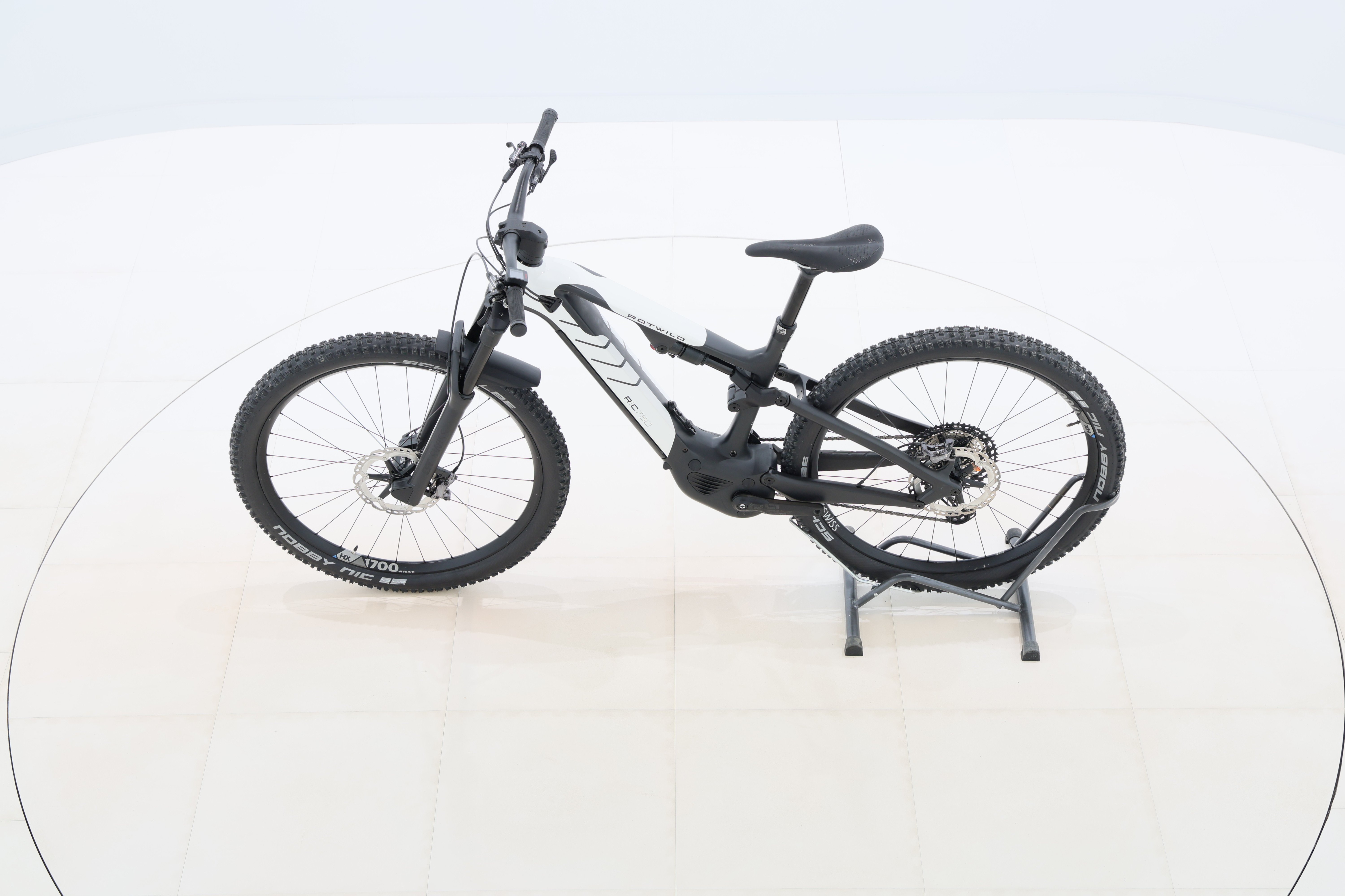 4ff5bdc6-26f7-44b7-bc0b-8ebde58a13fb