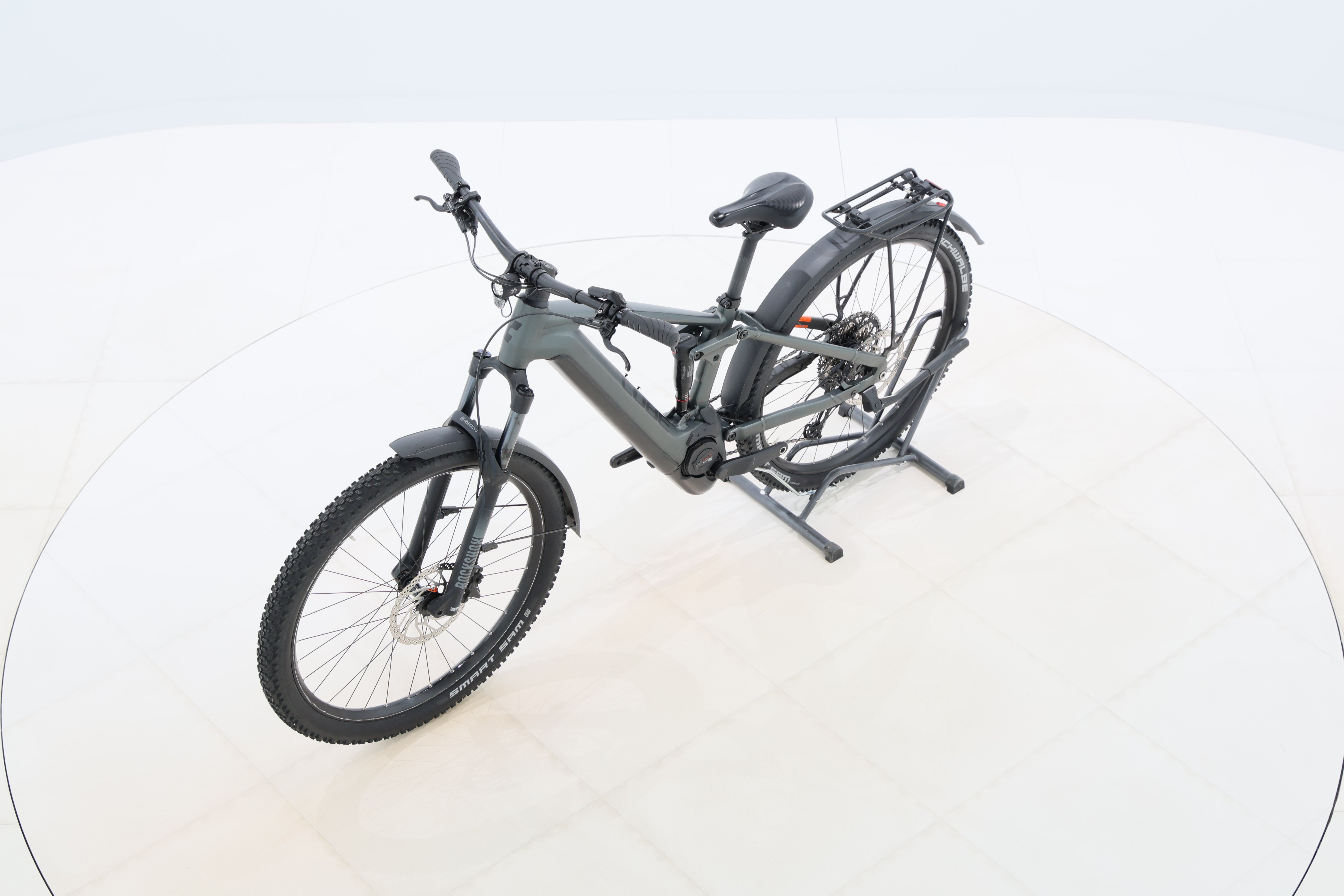 e8a9b0f9-22b8-4f9f-b2eb-4cd12482c344