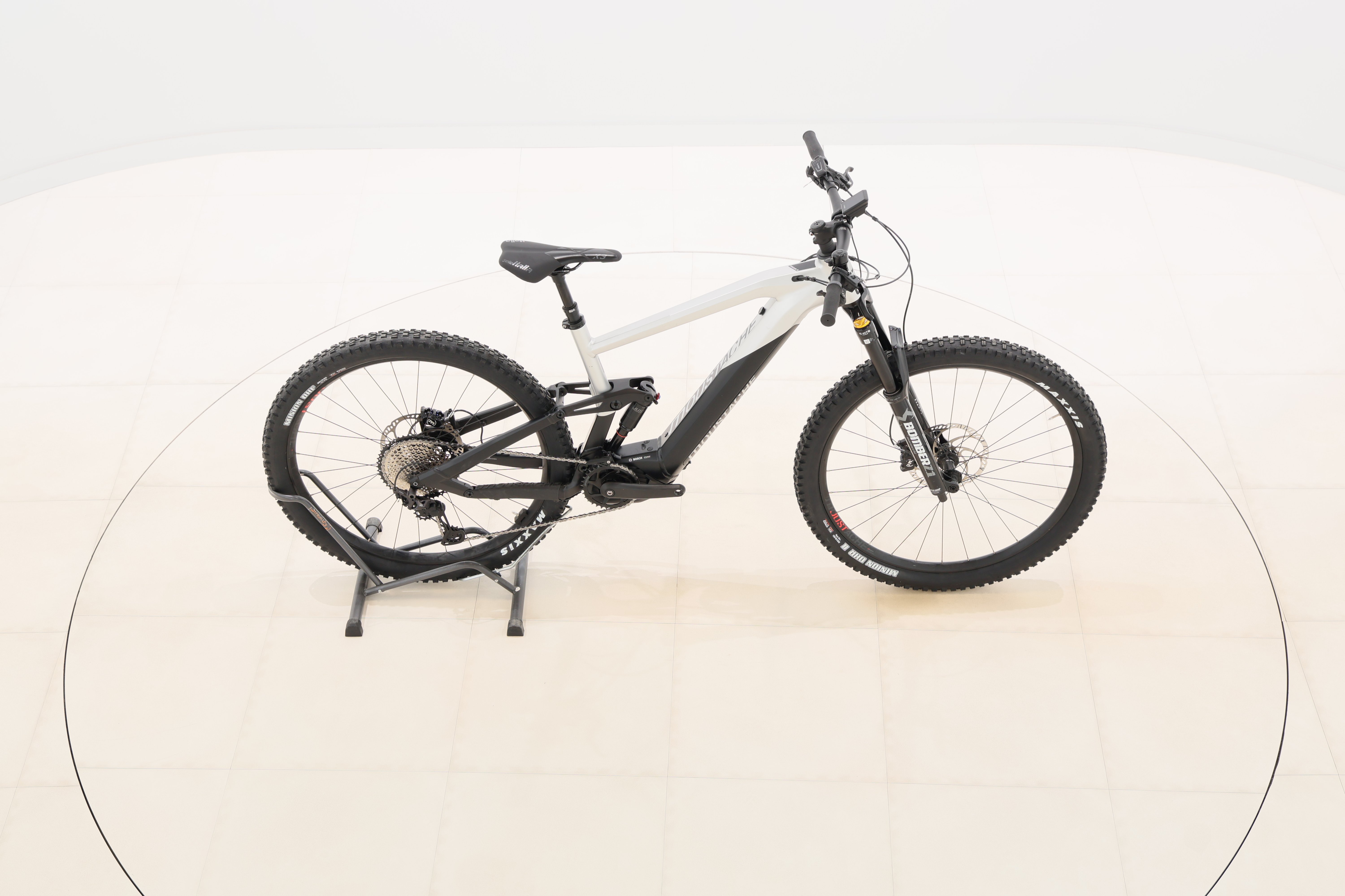 d6cf9d1e-9919-4722-8b1e-1e3e9d42b280