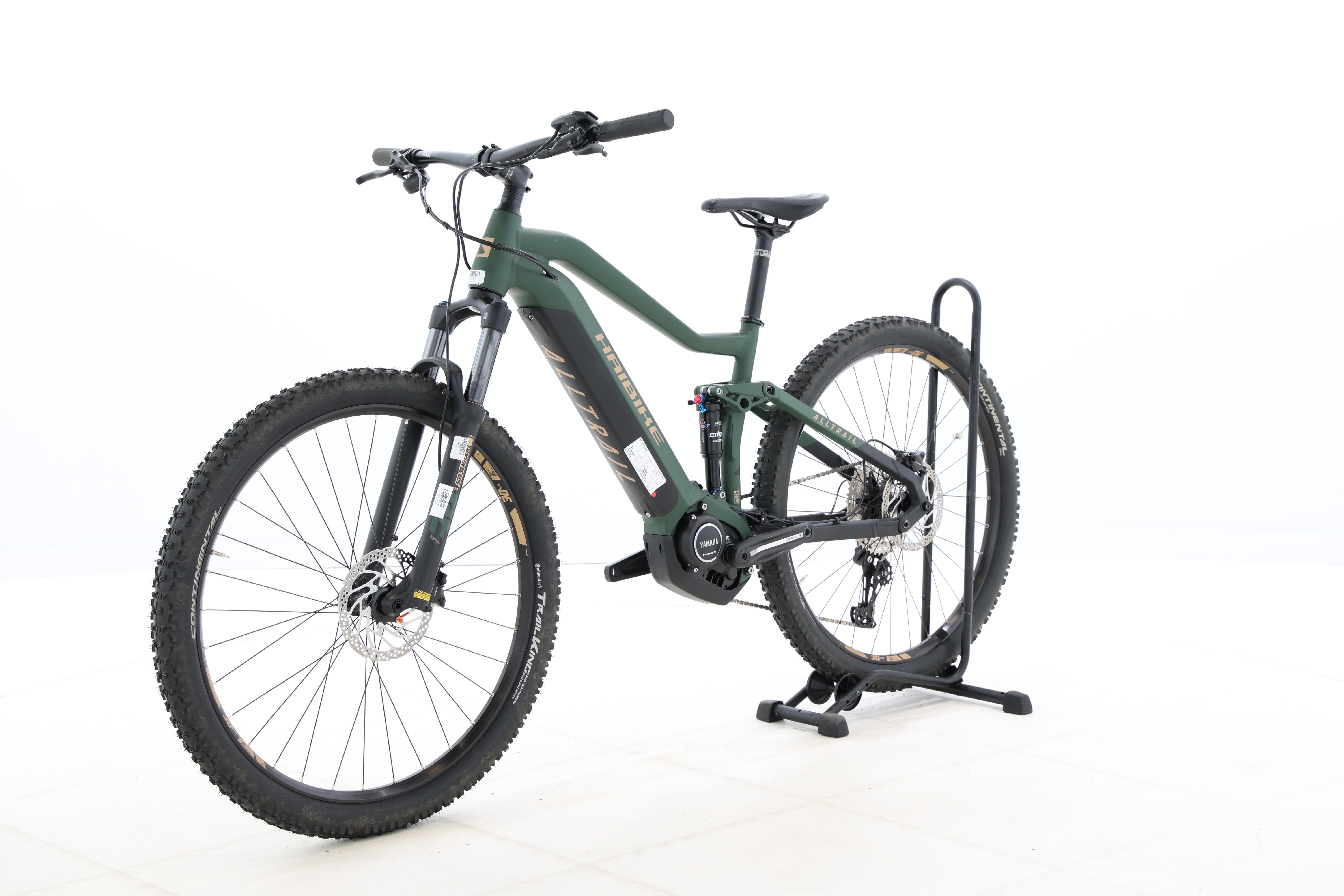 ff8b12bc-bb10-46b7-956a-02b5ba5db3fe