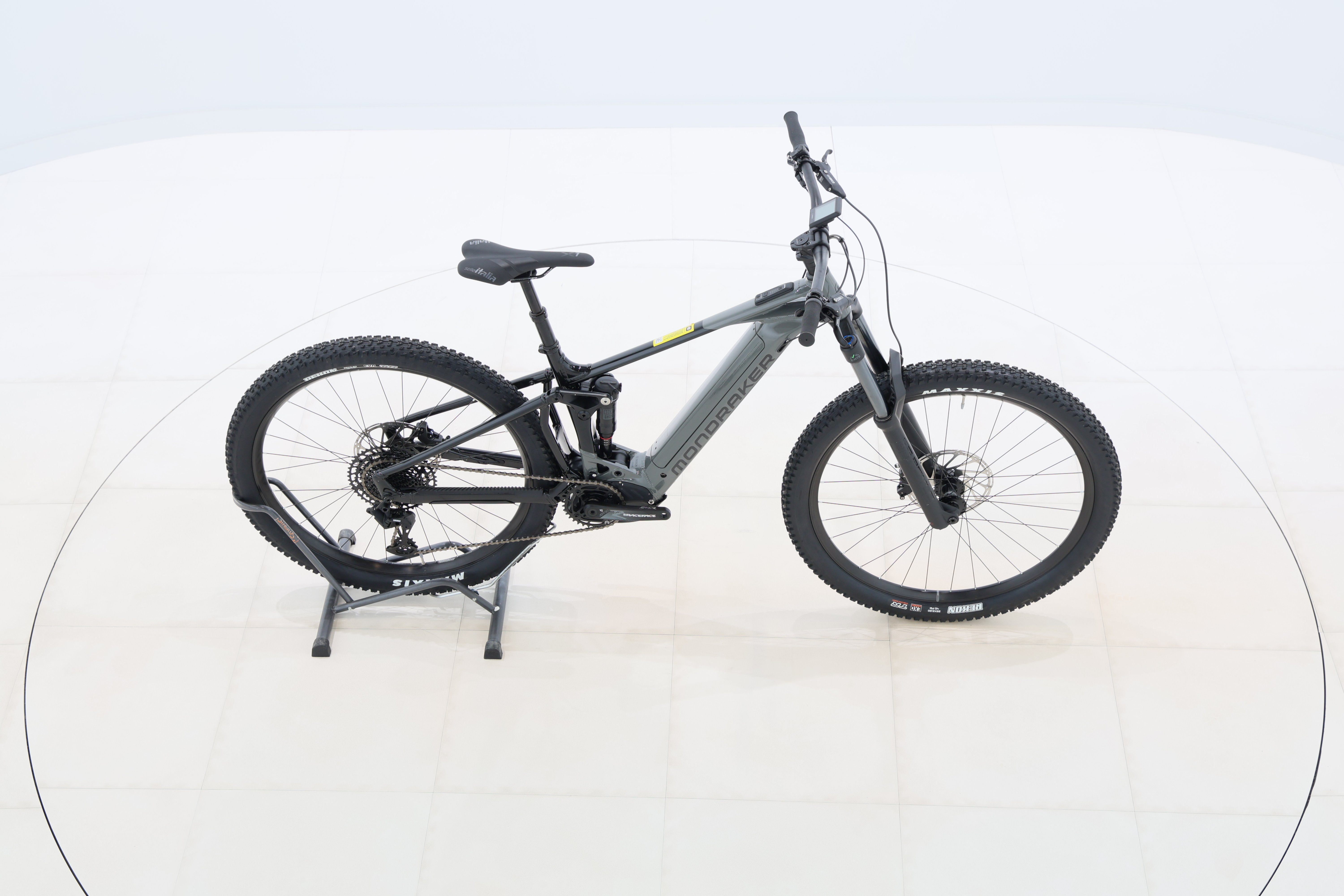 c3c9350d-ef14-4d88-b0ef-a233a6e7710e