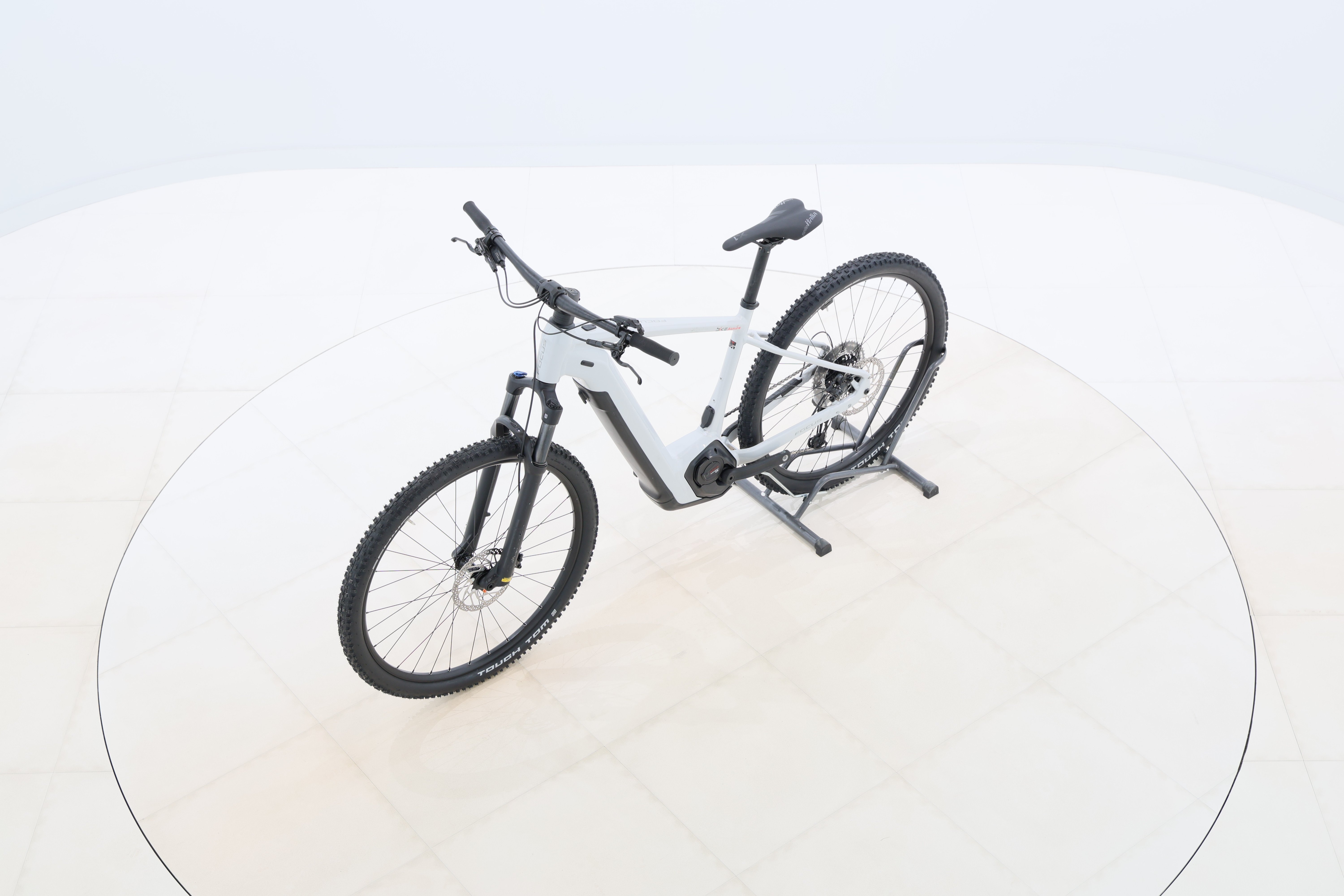 6e85ecb3-c41b-4355-8e1b-ca21924a5bb6