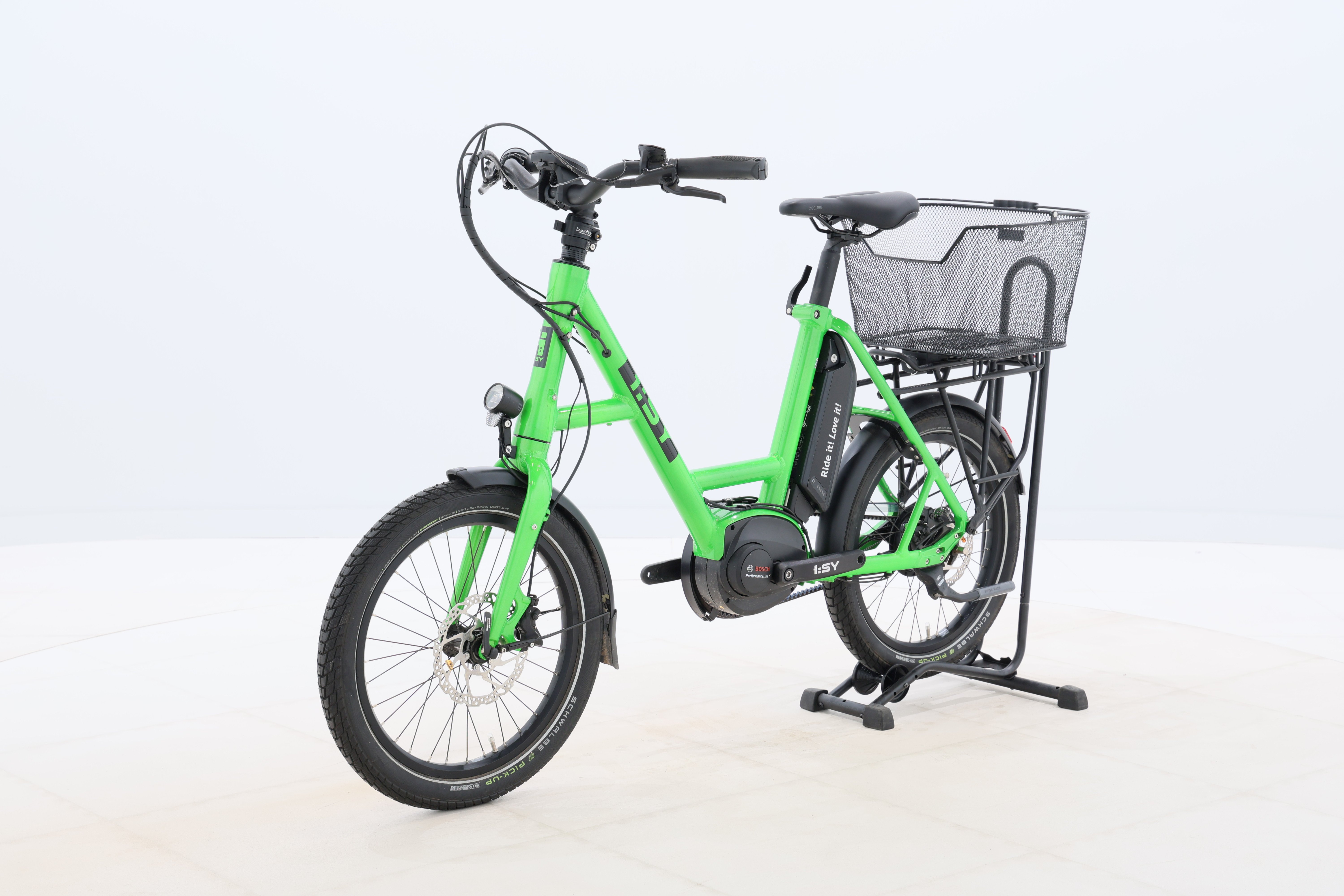 40de1e00-f673-42eb-87c2-f5a8f6af5afe