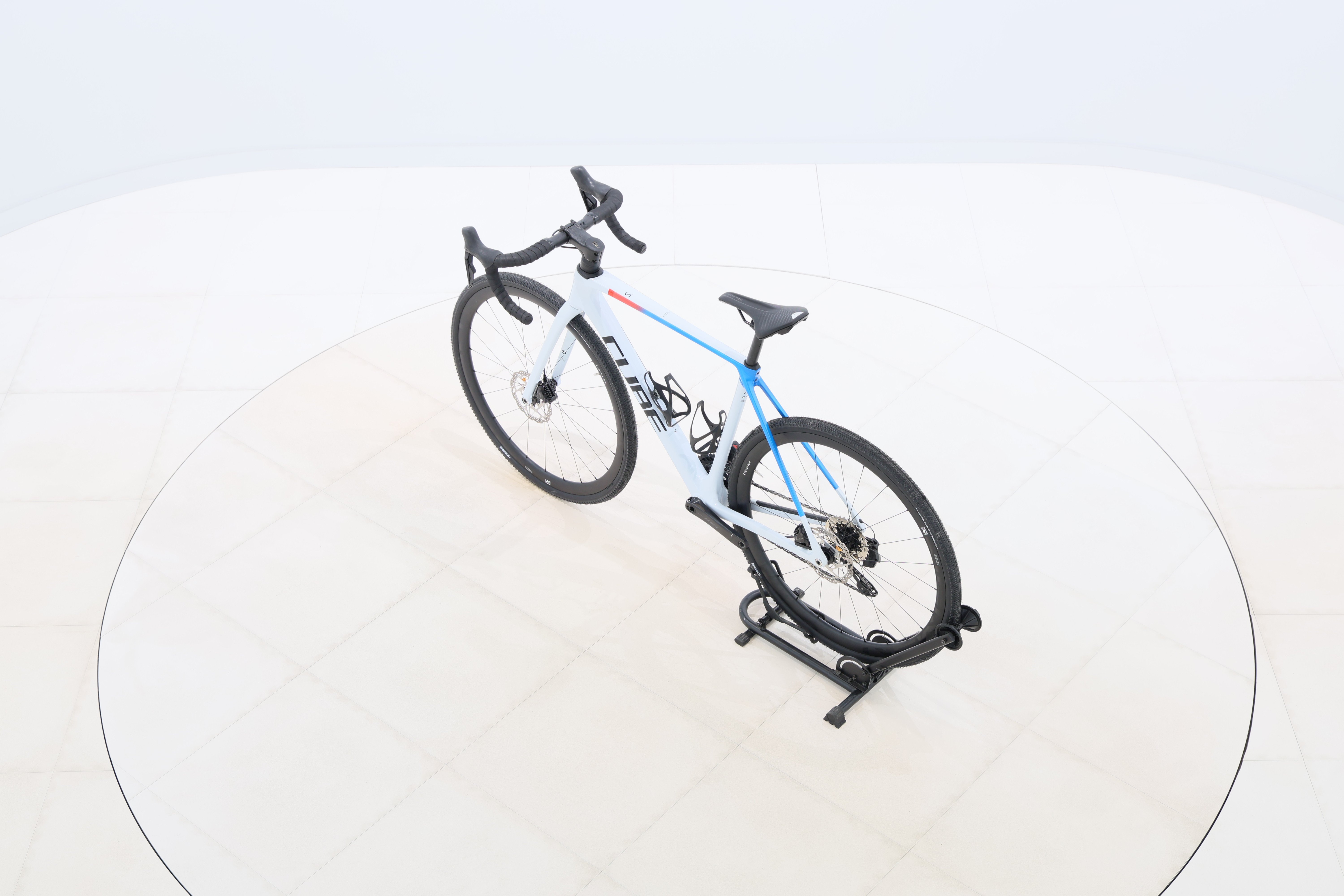 c2da41c6-7e52-4c51-8b0d-01b29e02d552