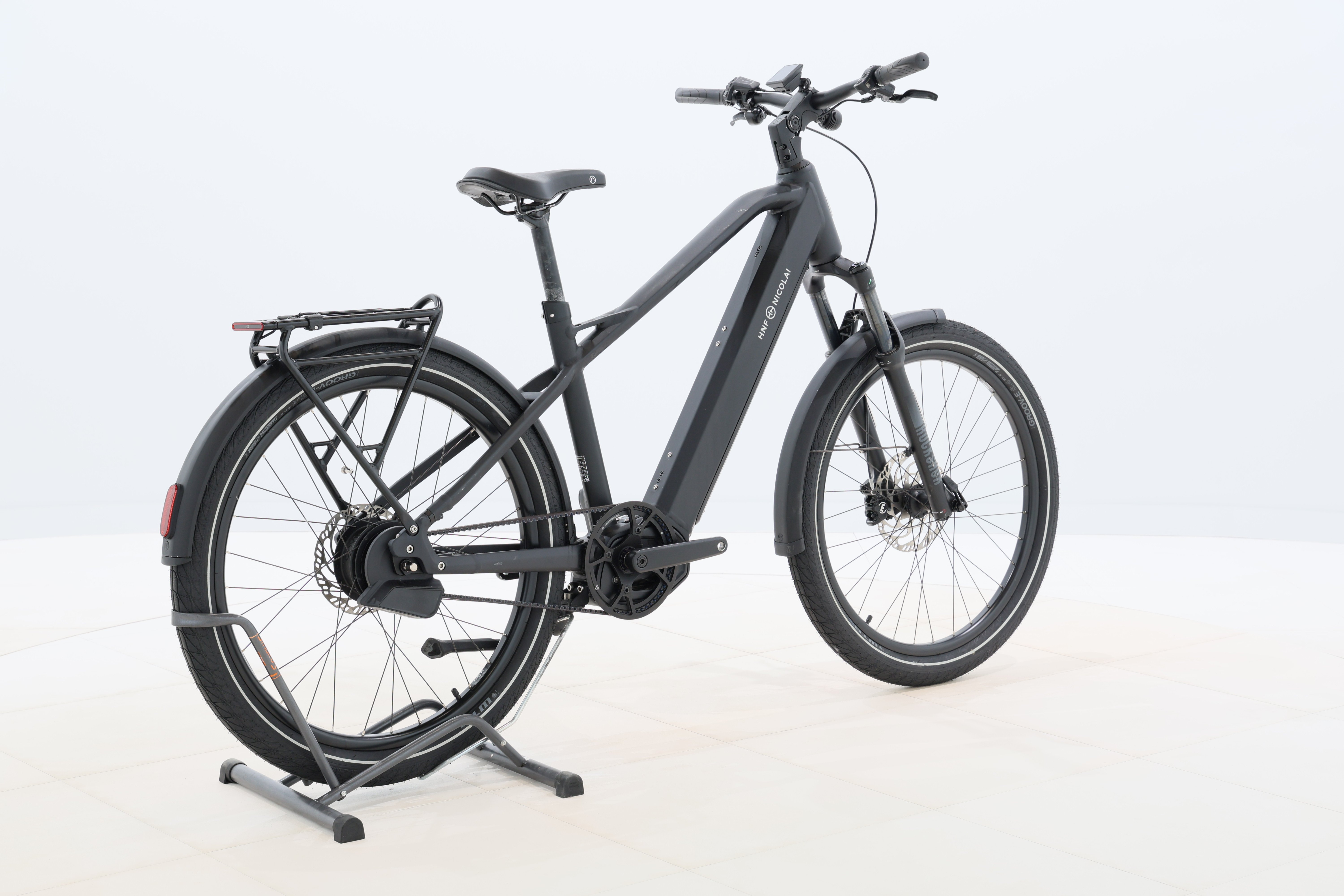 d8e85a2b-4723-4526-995f-019313fccc1a