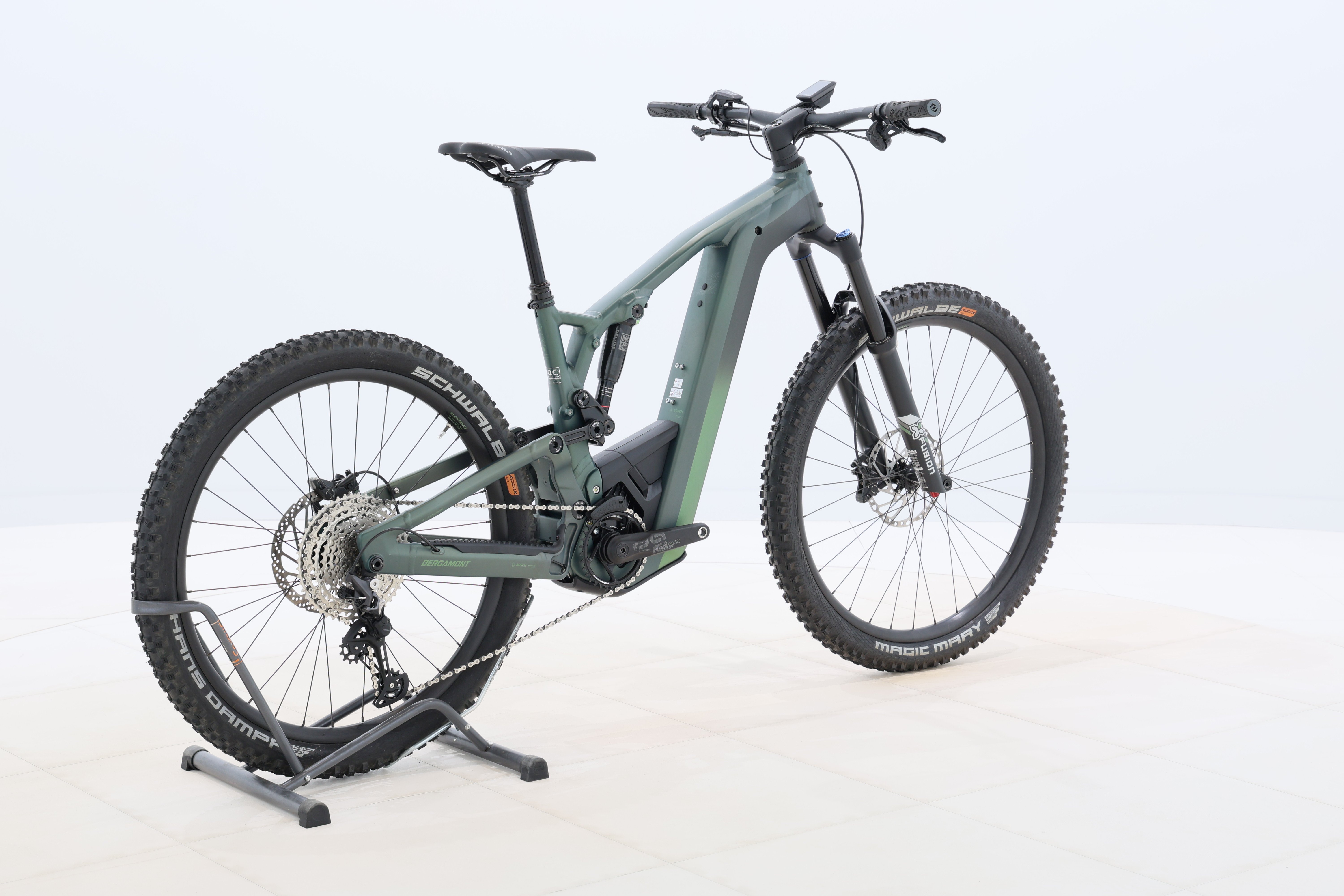 afc56135-35f9-4aa8-a42d-4a72743d9d2b