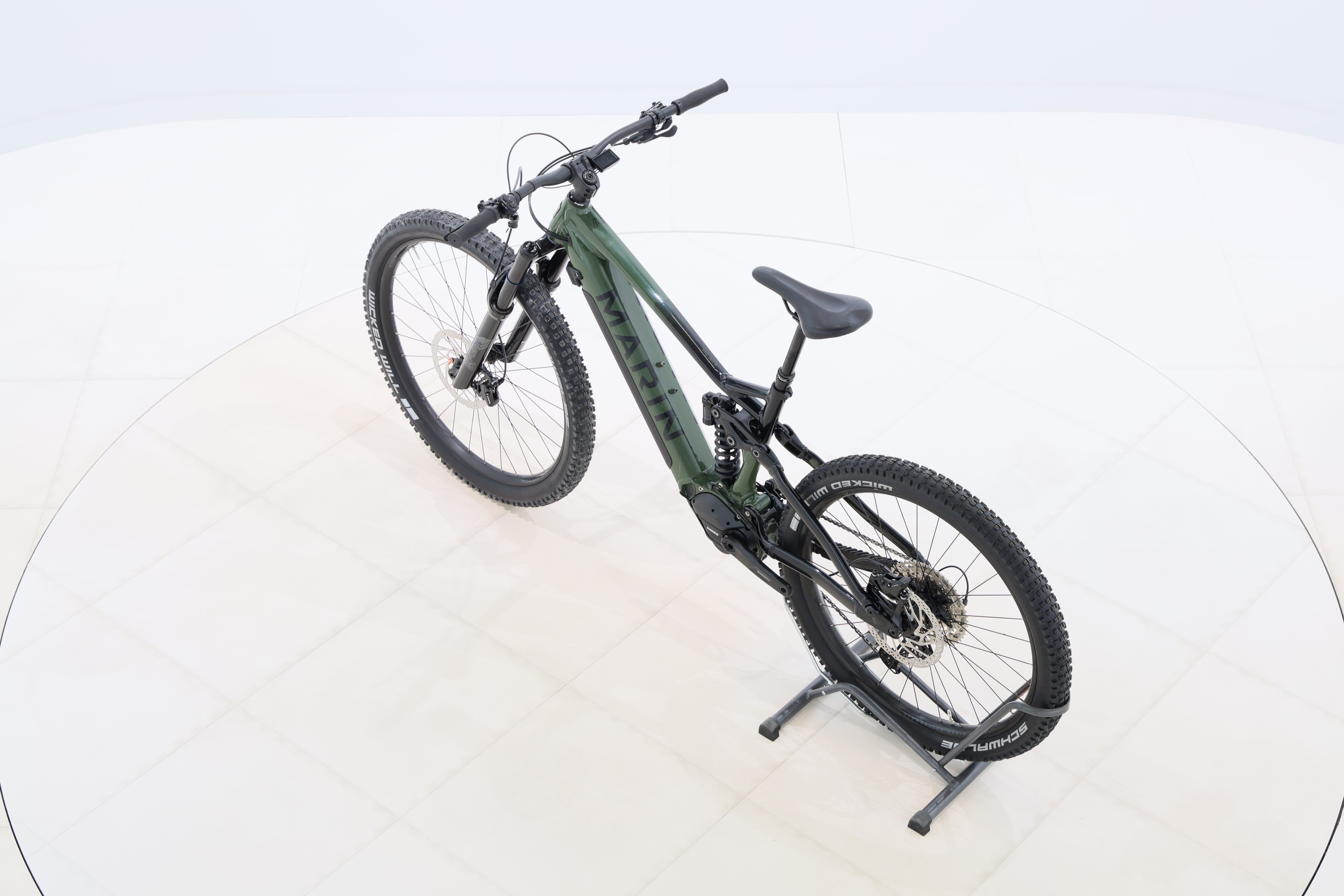 b141abc4-7b4d-46ca-b849-d397520deac0