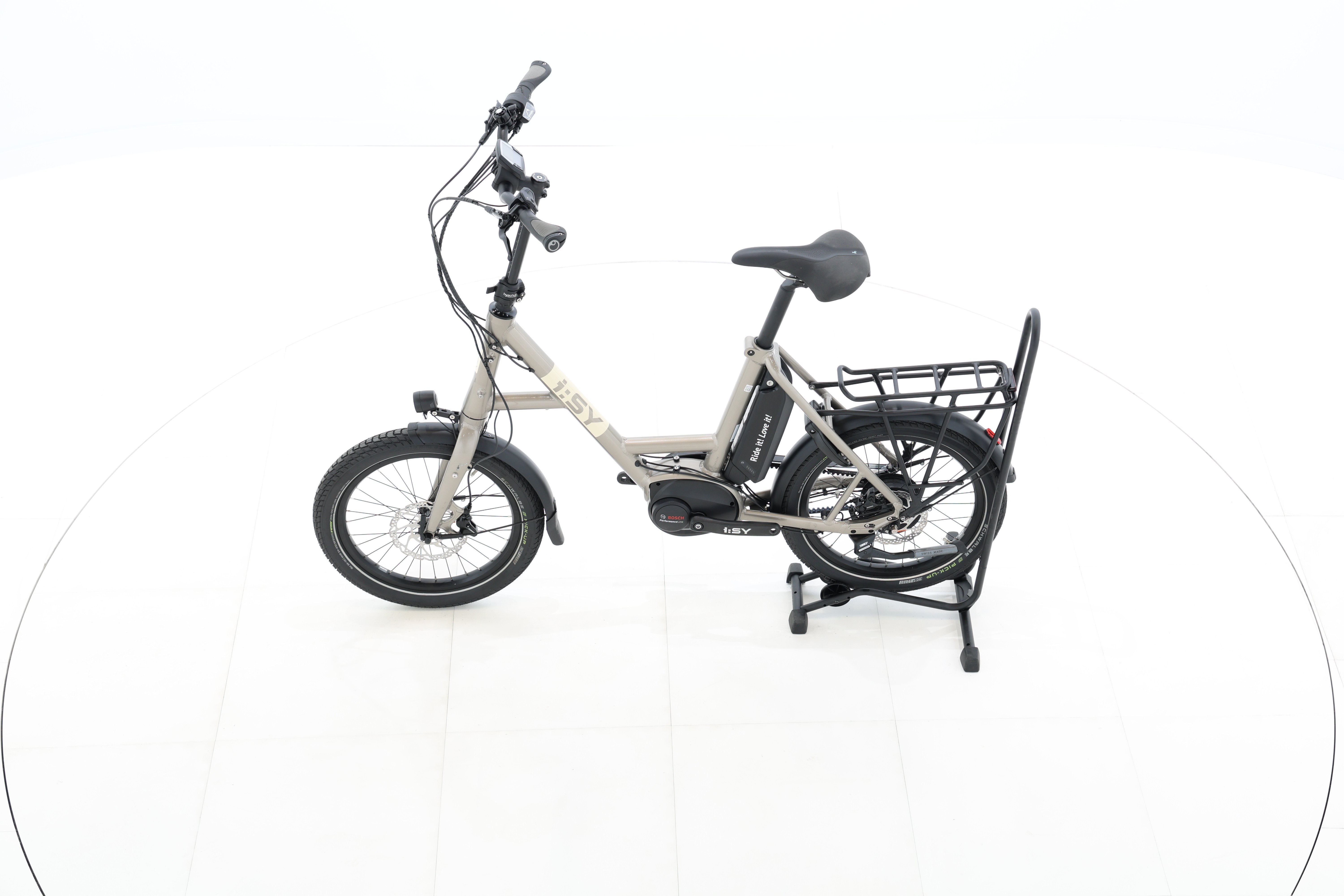 e887fdd4-1bf2-4dc7-a77e-c69f61adfbee