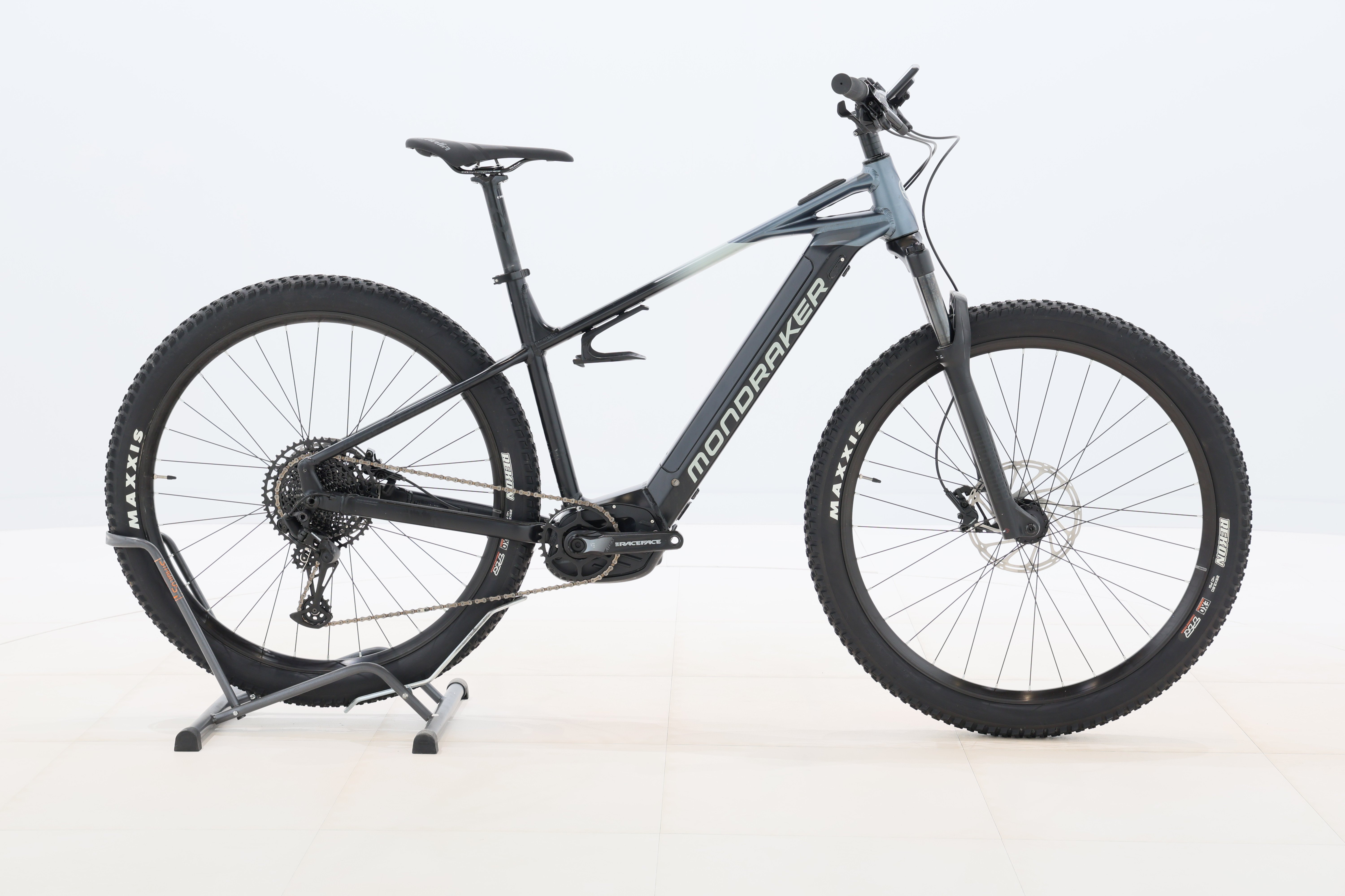 e5c08634-24a0-45ed-a889-6bb656509ac9