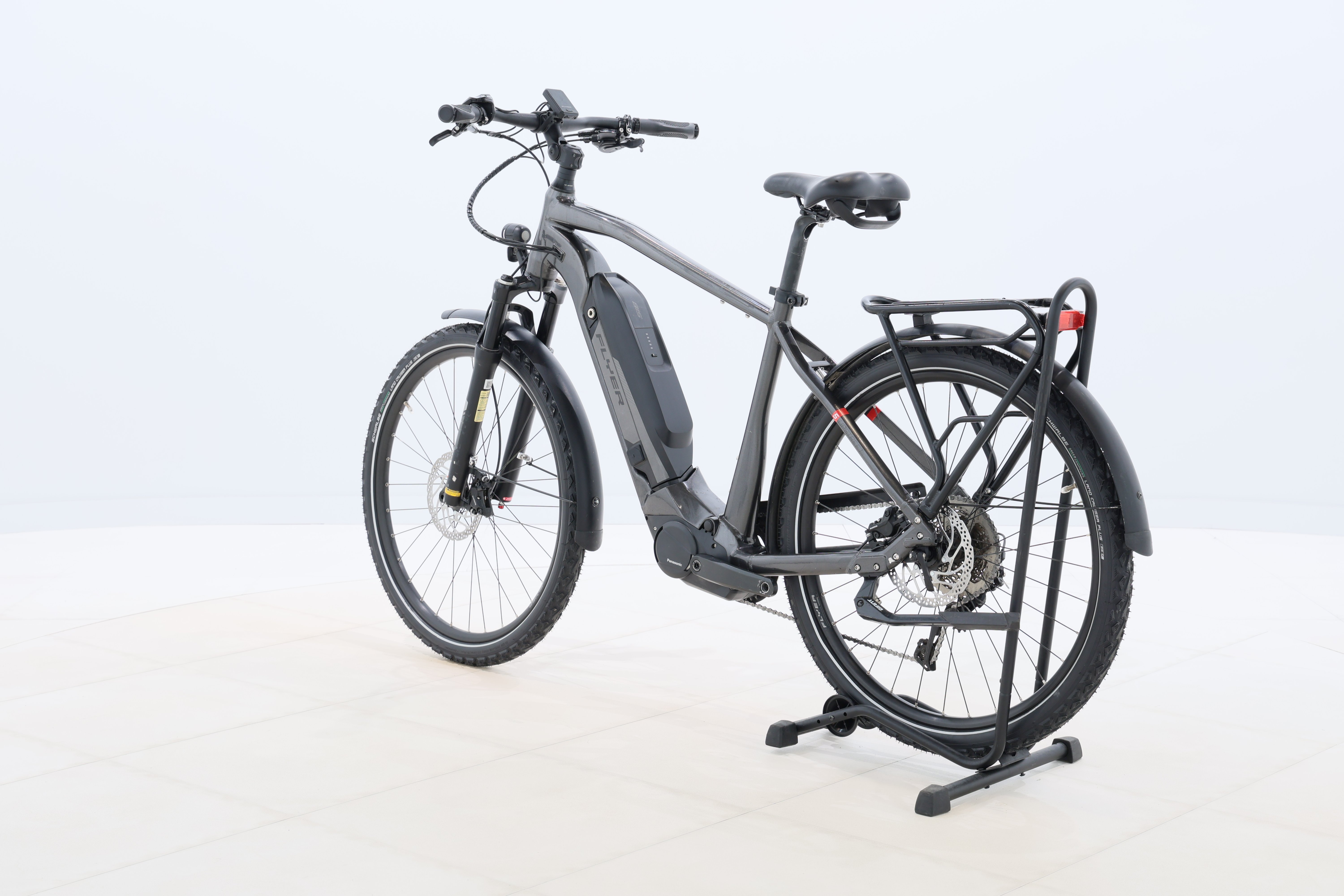 82533125-af7a-45ee-bd50-3140c06e068c