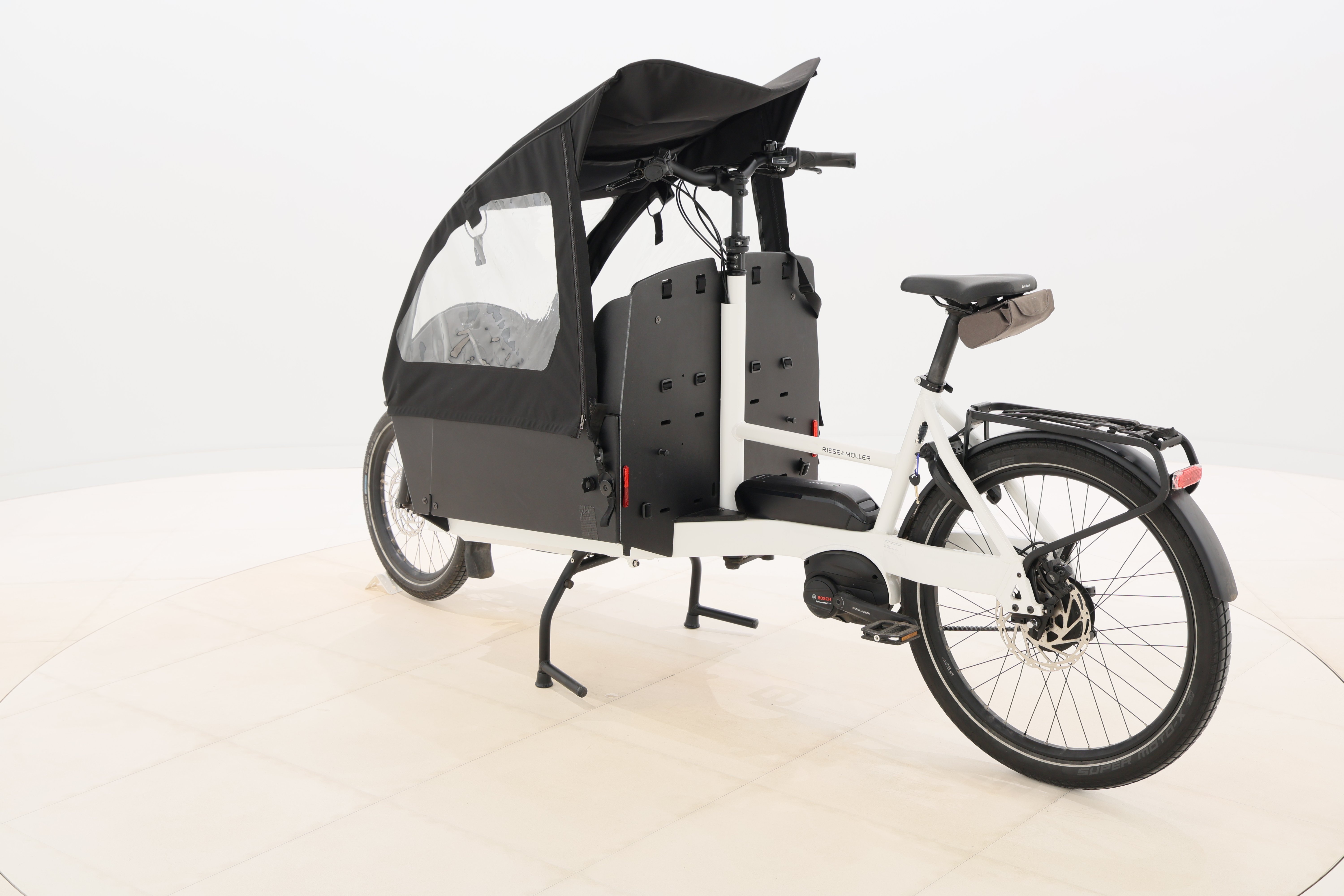 90bfb7ba-6bd3-400e-989f-fa60d8058eee