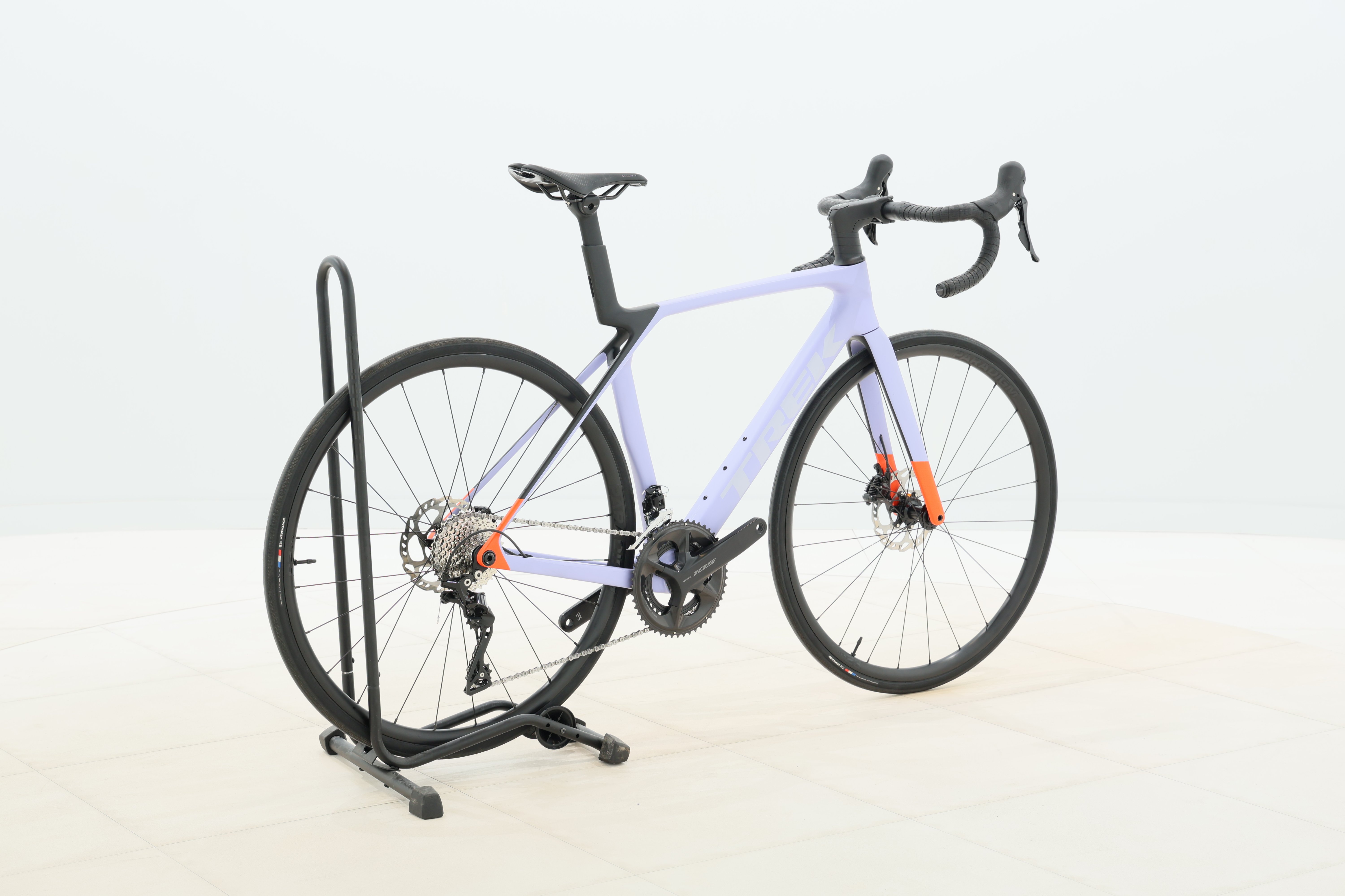 6fc694fa-b1d7-4651-af10-12c84860317a