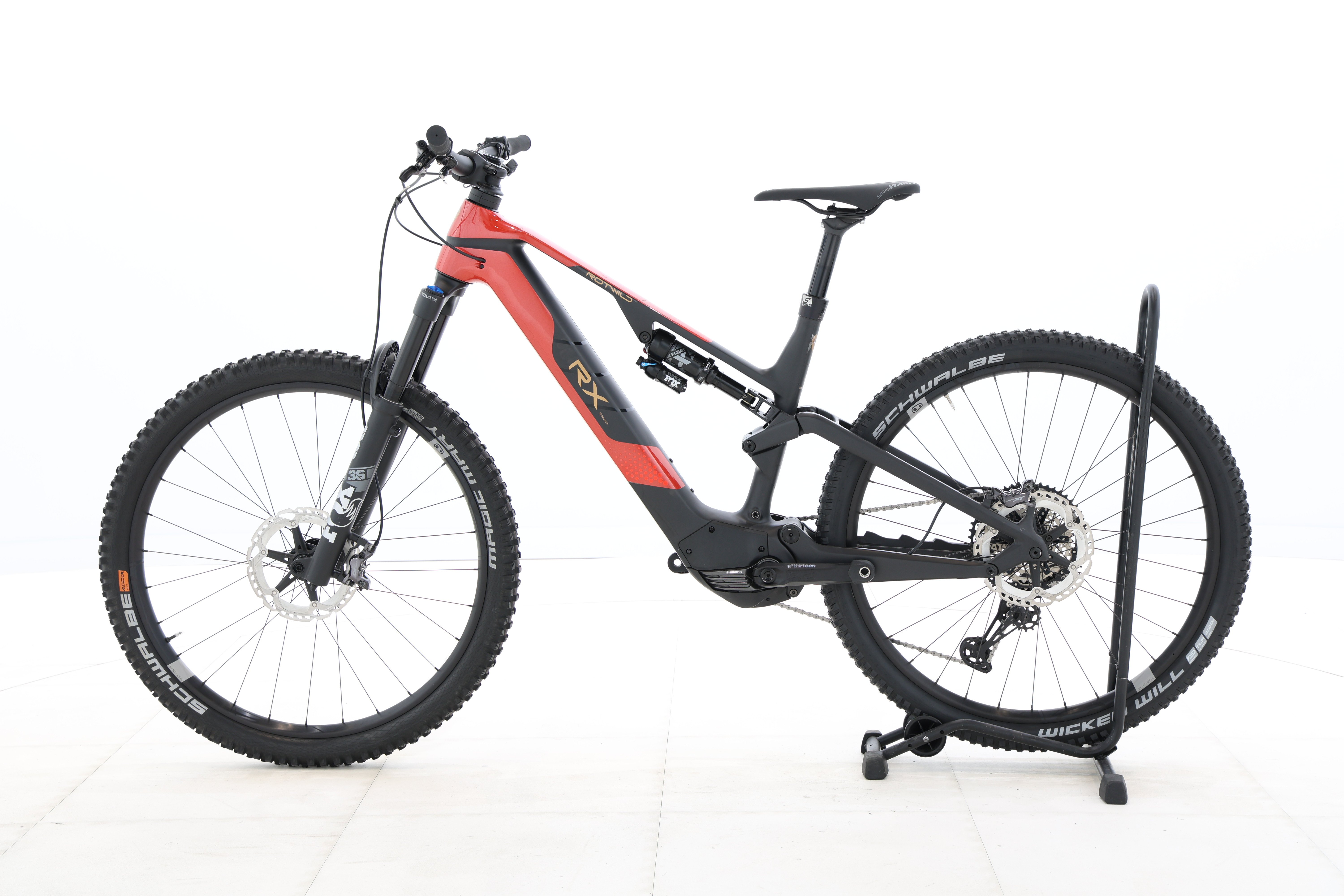 40d8ec3c-107e-49d0-bf5c-da0b6b81912a