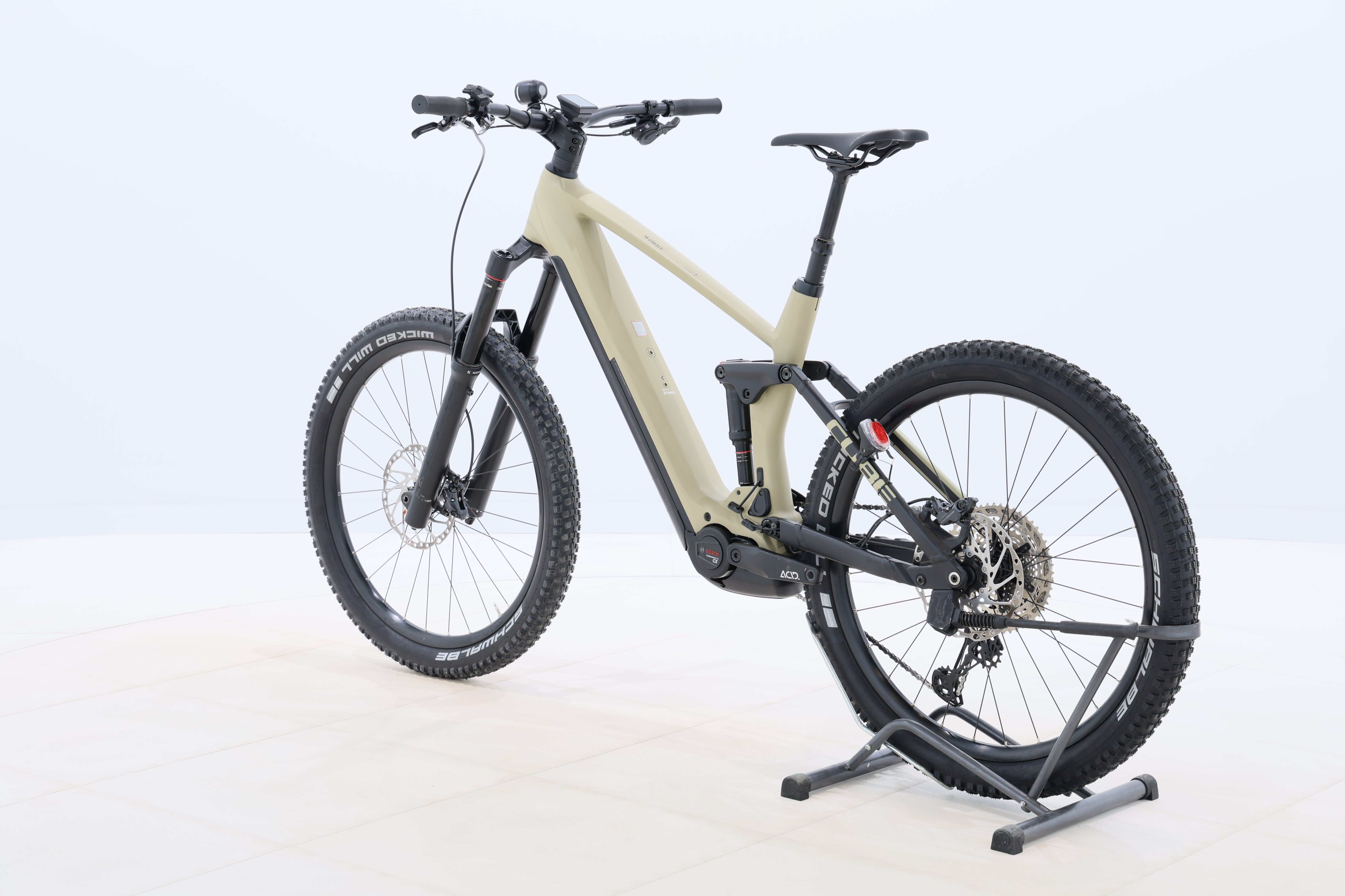 dc9dfde6-e289-4c02-b3e0-62c3dfc868a7