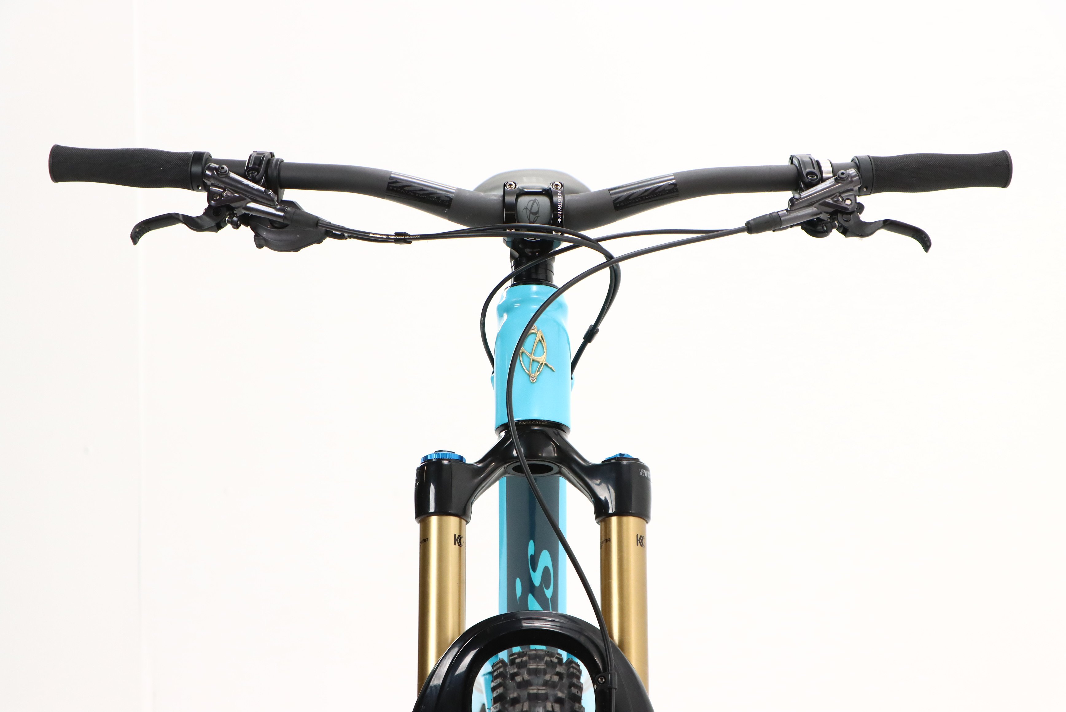 3a0fb4b8-e2b9-403d-906a-ce41d7736cc9