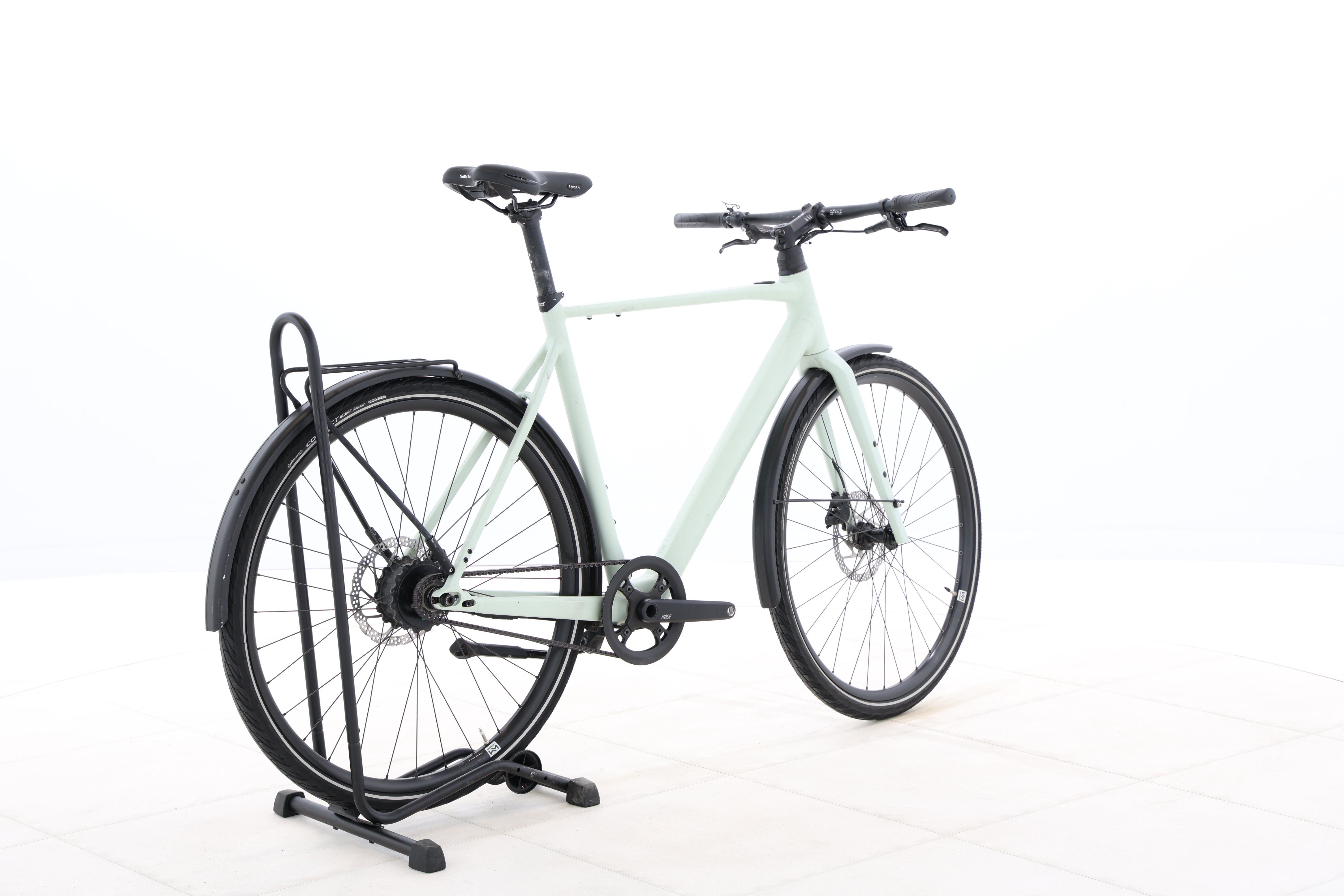 c5de04b8-b2e3-45a6-8bb7-80a91f356d11