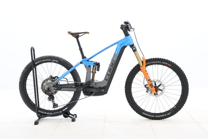 Cube STEREO HYBRID 160 HPC ACTIONTEAM 750 27.5 2023