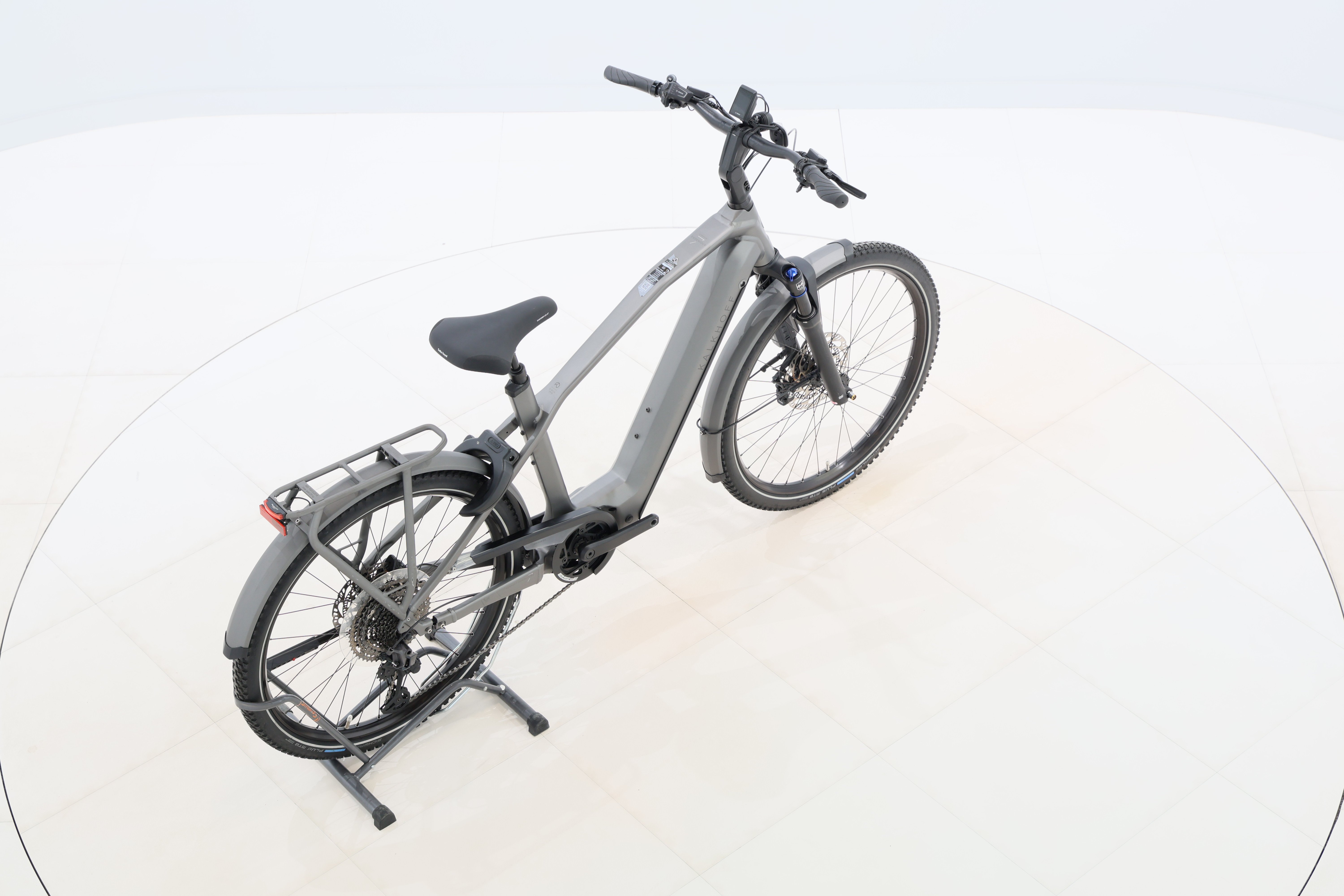 ef8ff806-e665-4e58-867c-48e8f1ee9b8a