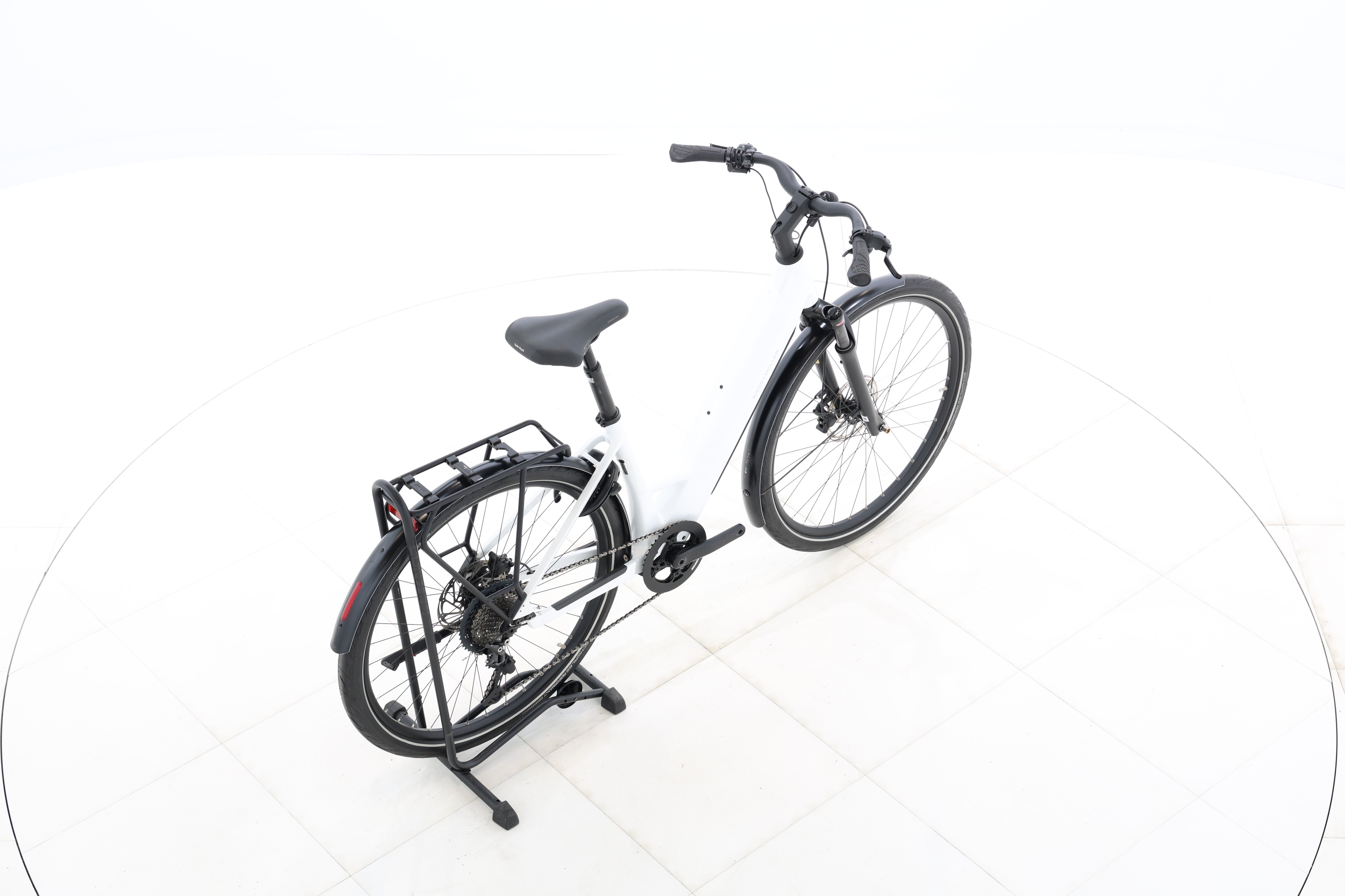 82d37472-5366-4e41-9f87-fe04979faa75