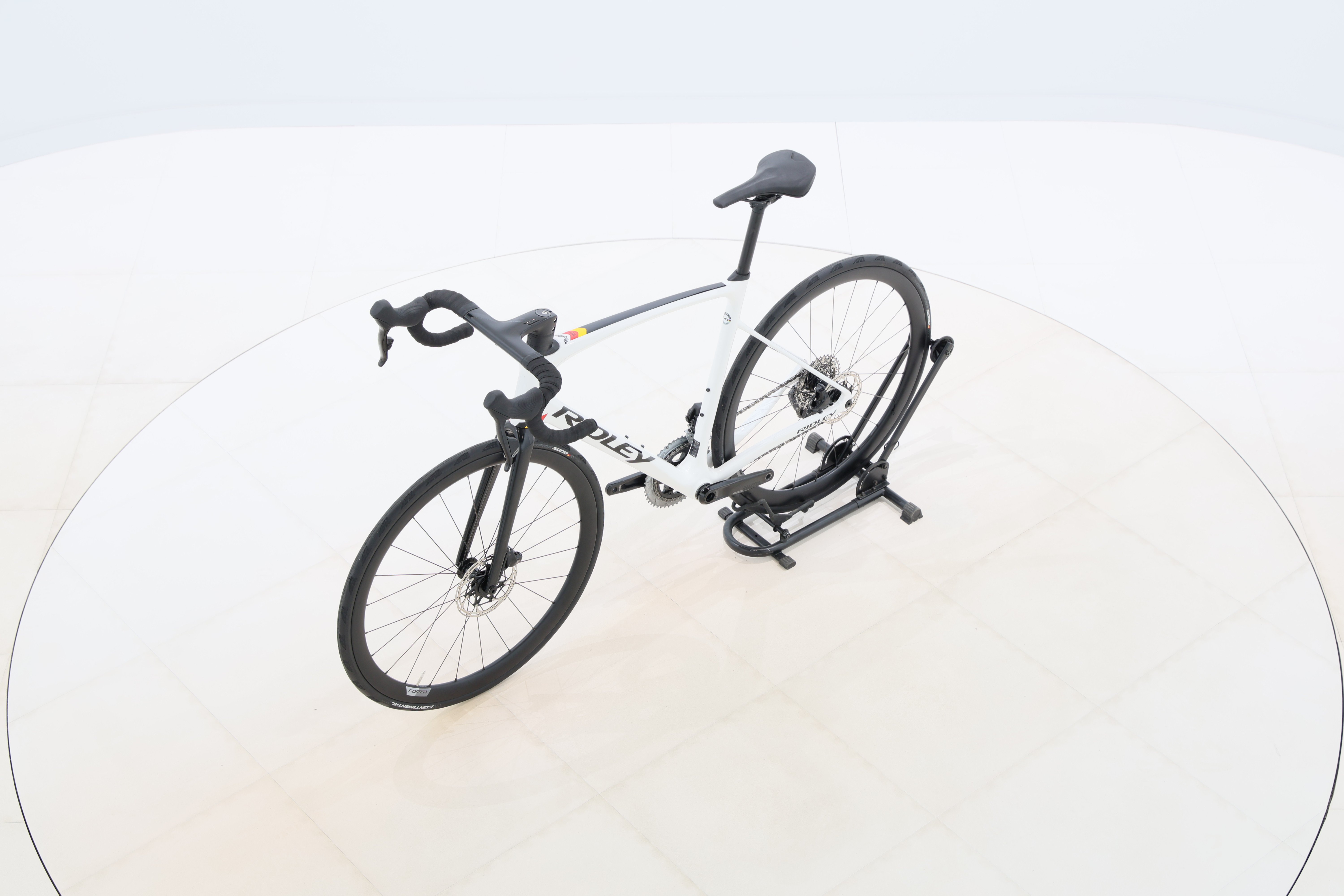 ad48564b-ec47-4128-b24e-5f0f80c5d834