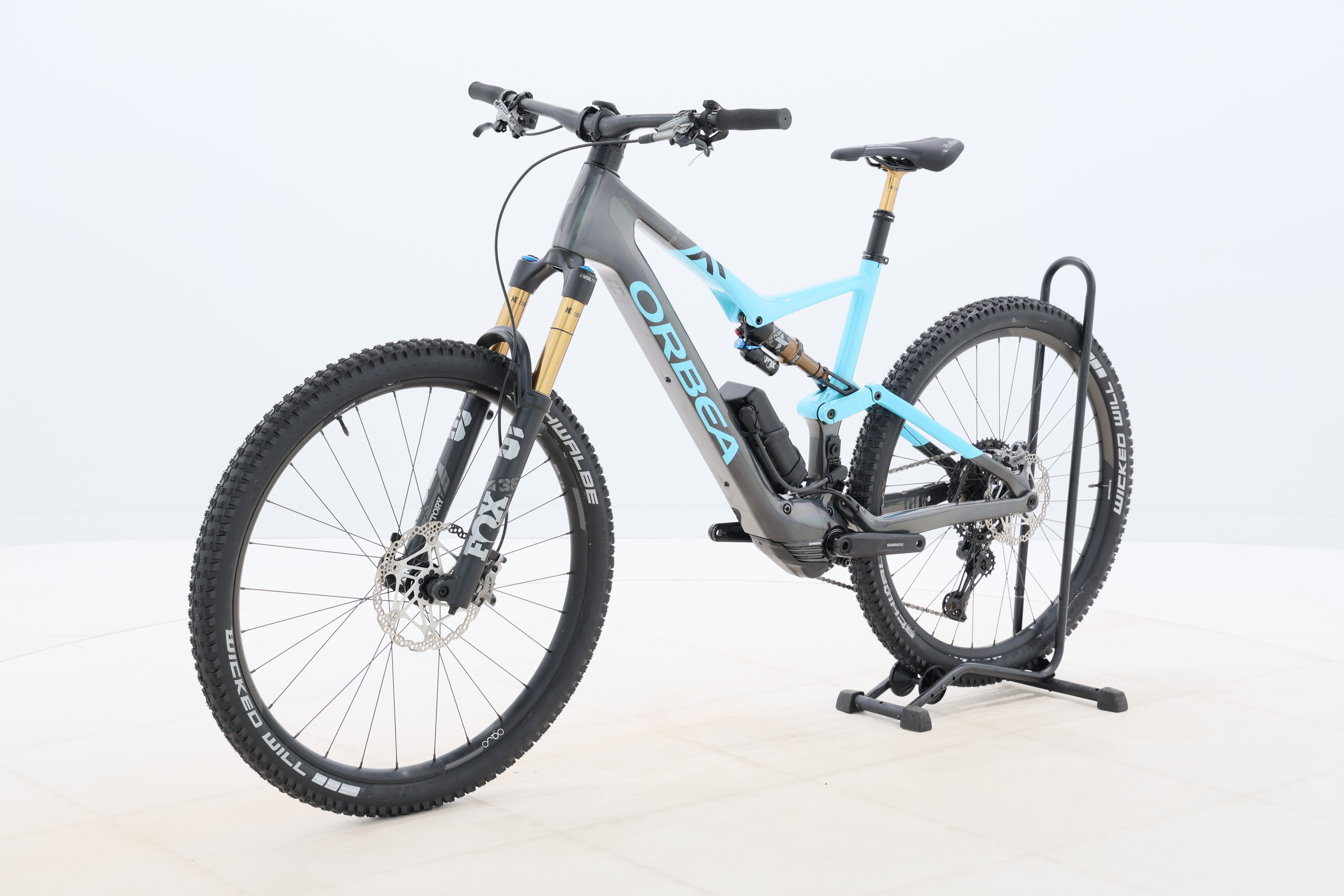 bc09d553-45bd-4ba1-a46f-e498eab6f283