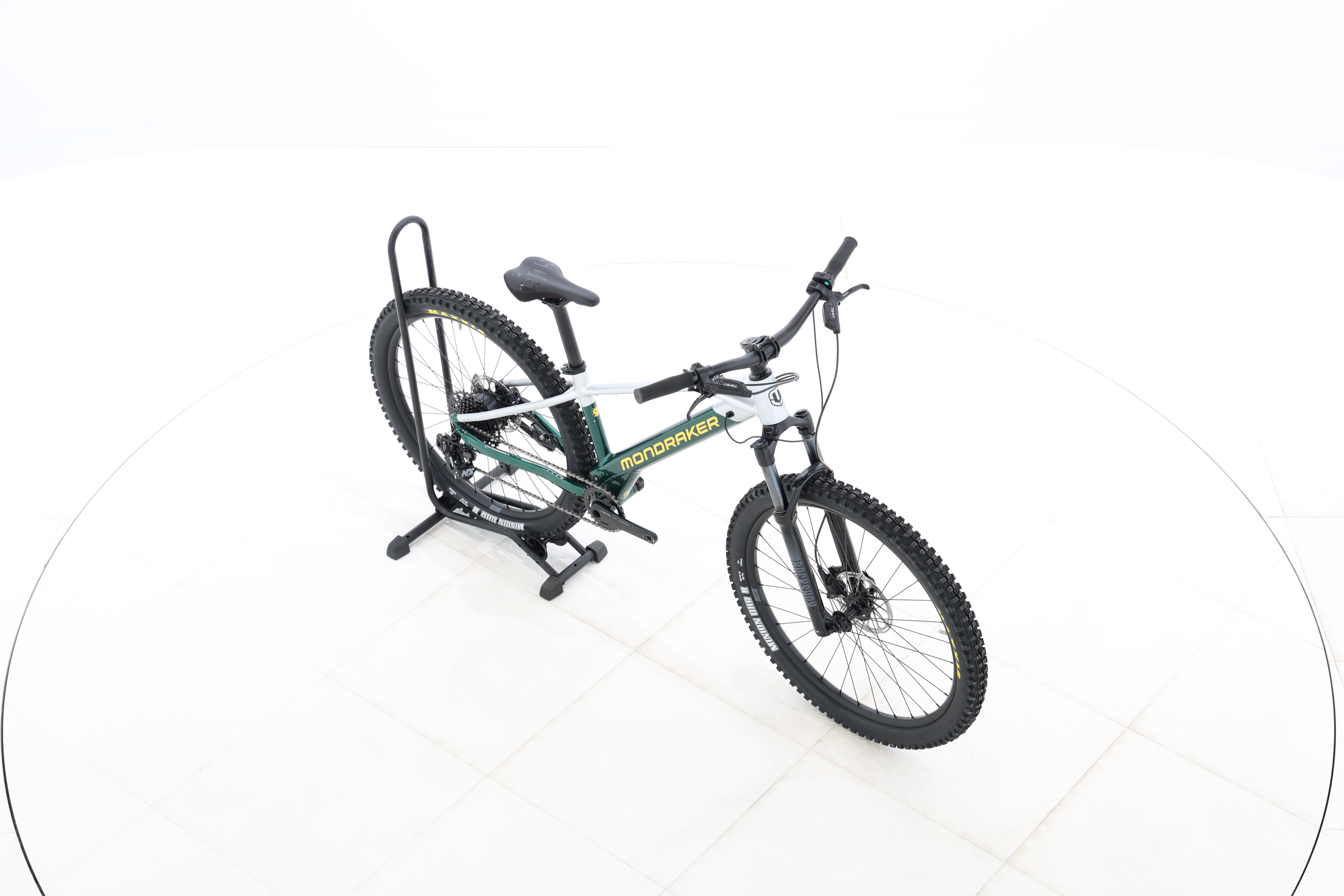 b66f7498-31fb-4422-9352-c5678f0c4f71