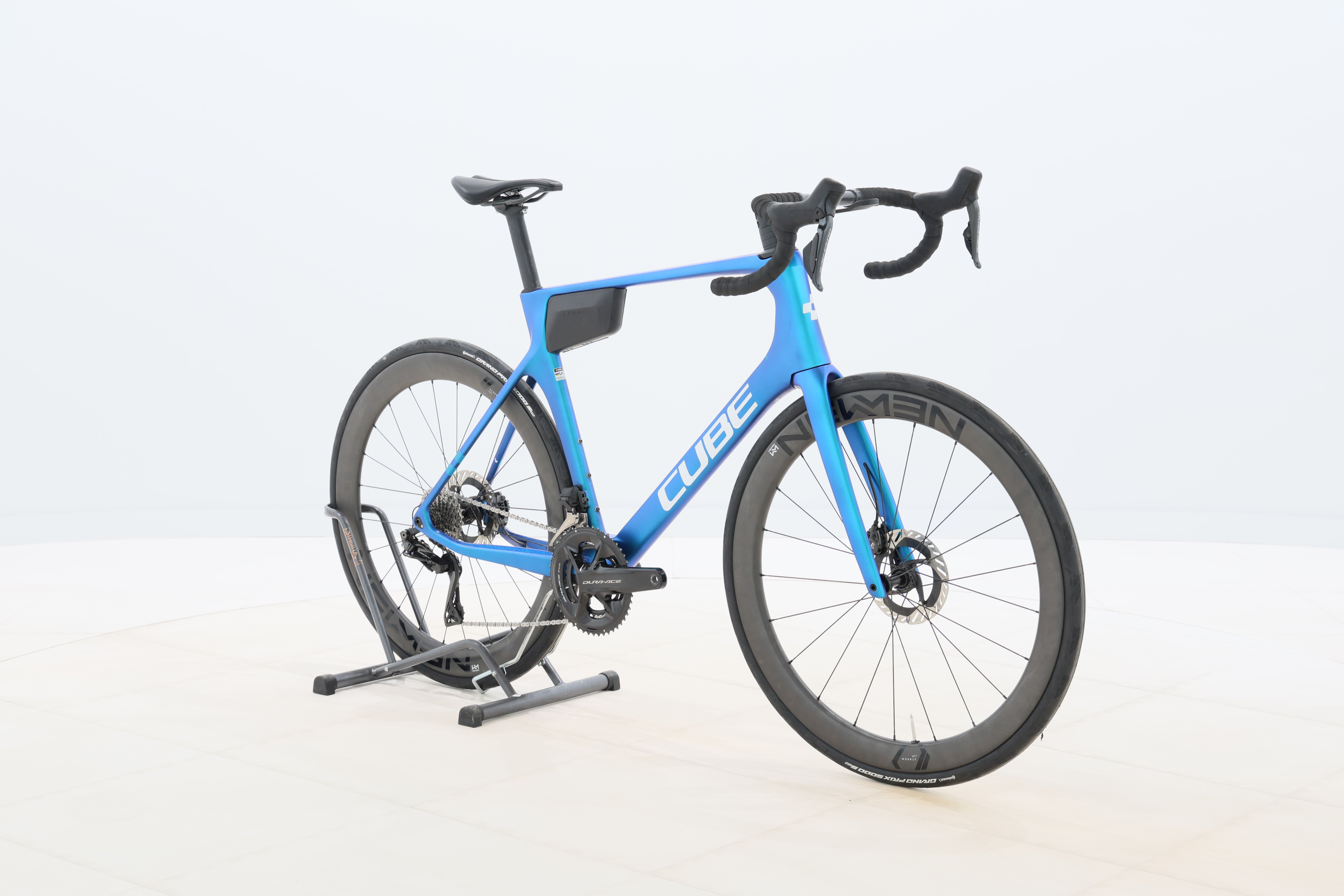 8ea20332-d2e3-45d3-98c8-bfb60d64fa9b