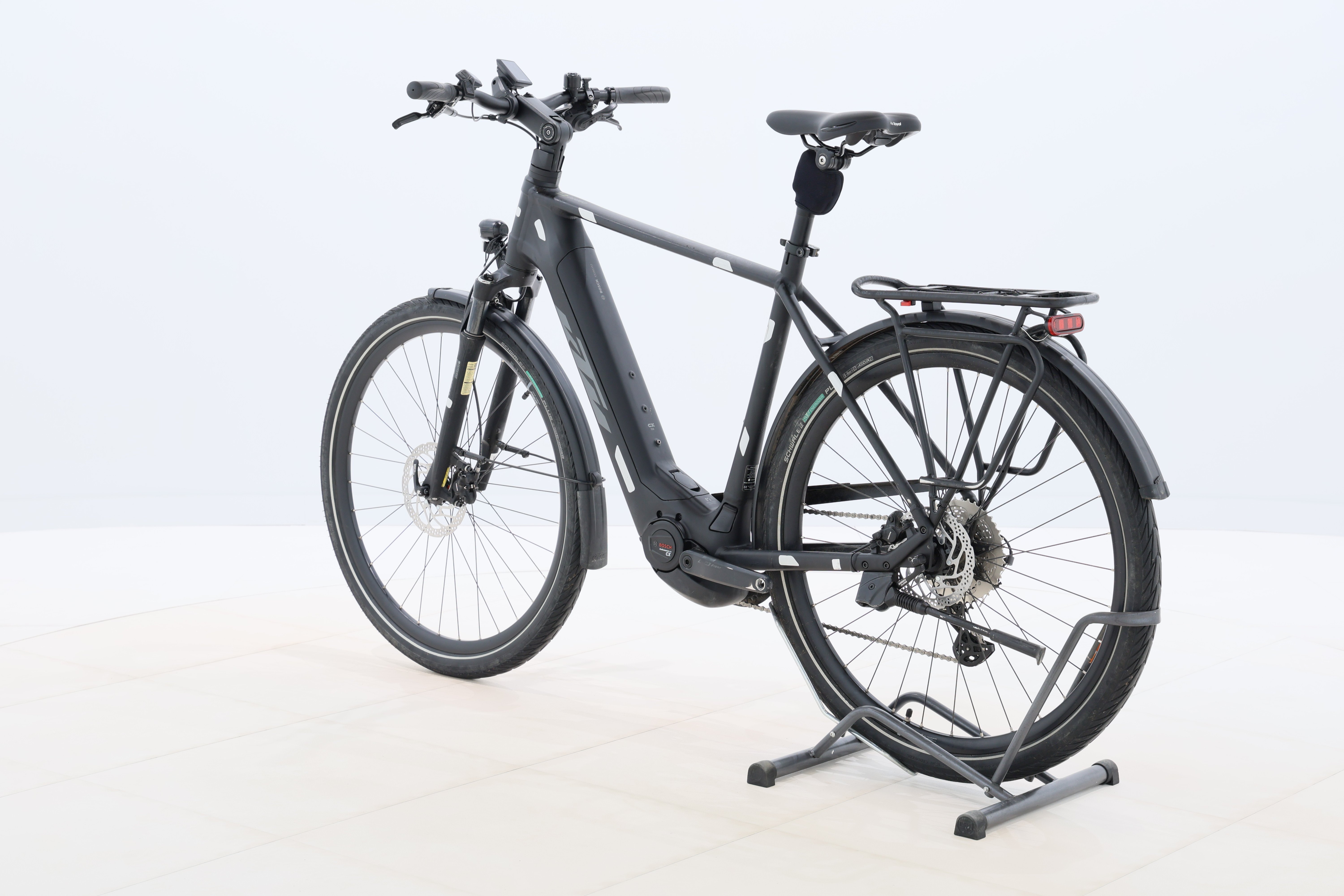 c3913f78-72d3-4fcf-a35b-ae92a108e3ae